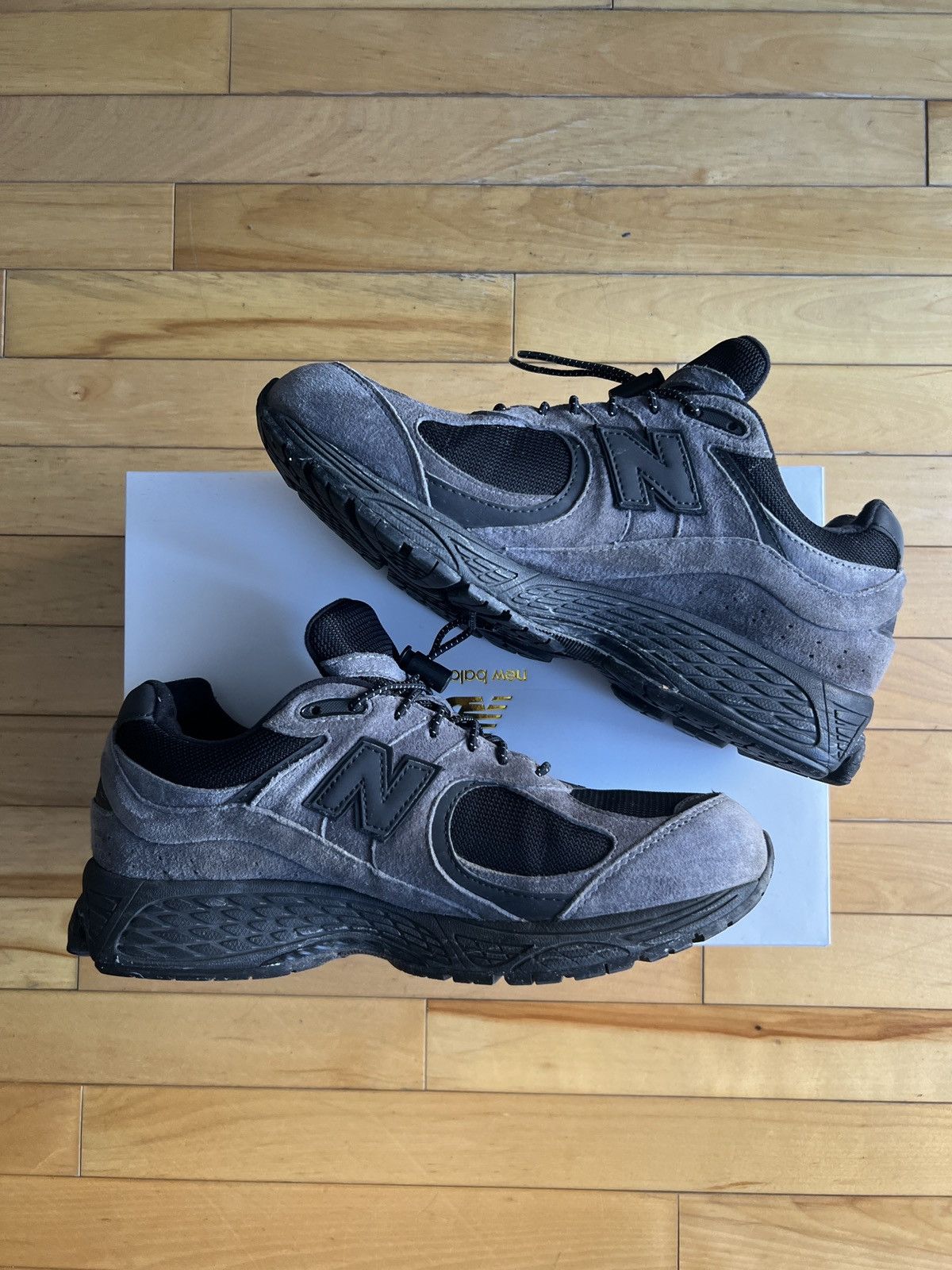 JJJJound × New Balance New Balance x JJJJound 2002r ‘Charcoal’ Size US 9.5 / EU 42-43 - 2 Thumbnail