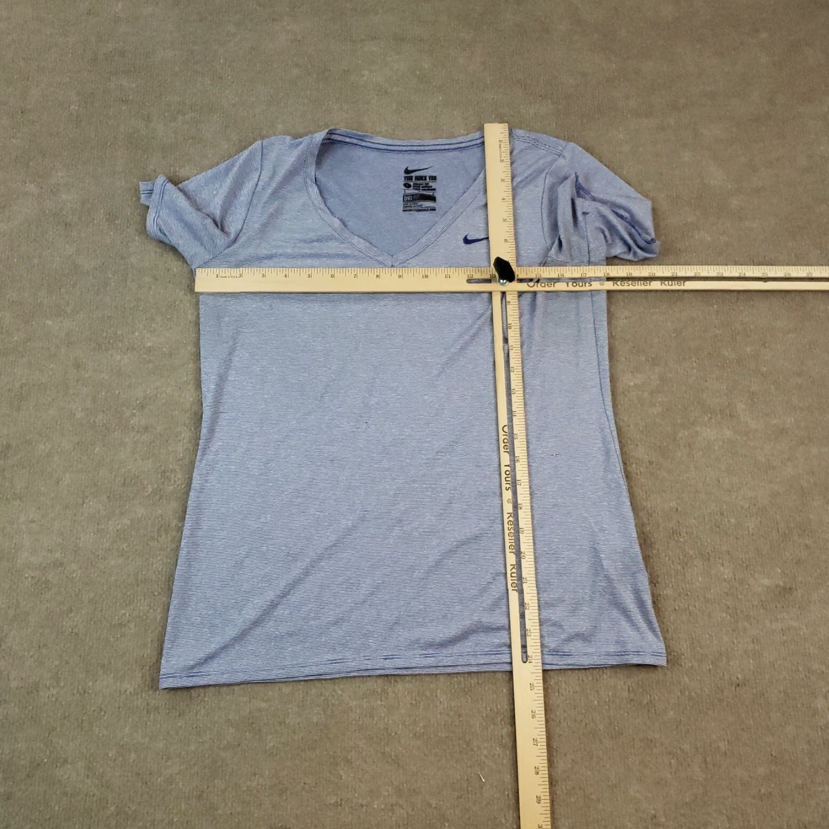 Nike Nike Dri-Fit Shirt Womens Large Blue V-Neck Short Sleeve Logo T-Shirt Size L / US 10 / IT 46 - 2 Thumbnail