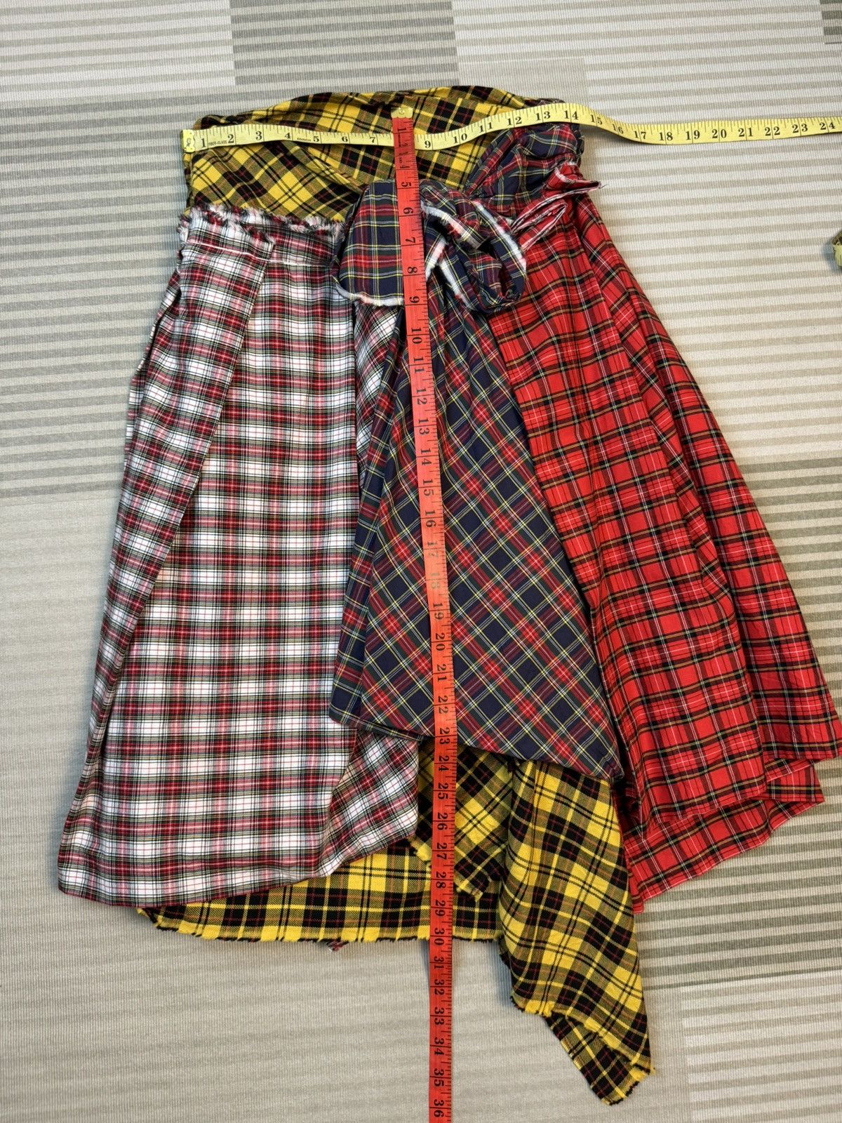 Comme des Garcons Comme Des Garcons Patchwork Skirt AD2005 Runway Collection Size 28" / US 6 / IT 42 - 9 Thumbnail