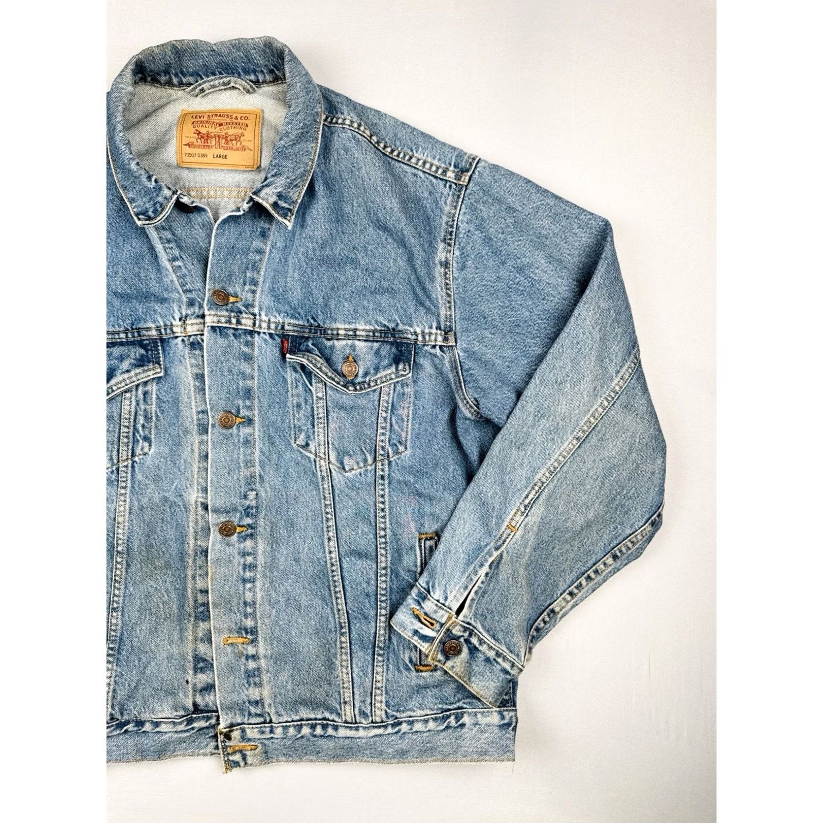 Levi's VINTAGE Levi's Trucker Jacket Adult Large Blue 90s USA Made Red Tab Denim Mens Size US L / EU 52-54 / 3 - 5 Thumbnail