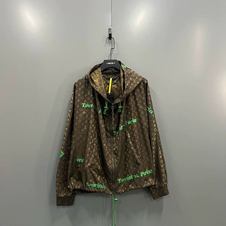 Louis Vuitton Louis Vuitton Brown presbyopic logo trench jacket 2501-Next Size US S / EU 44-46 / 1 - 1 Thumbnail