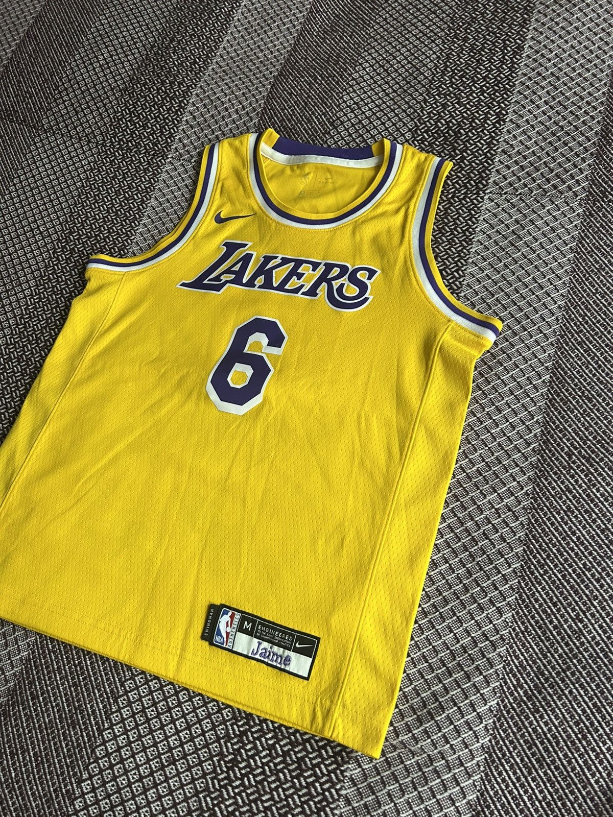 Nike Nike Lakers 6 James Women & Kids Jersey NBA 2021 Sportswear Size US XS / EU 42 / 0 - 2 Thumbnail