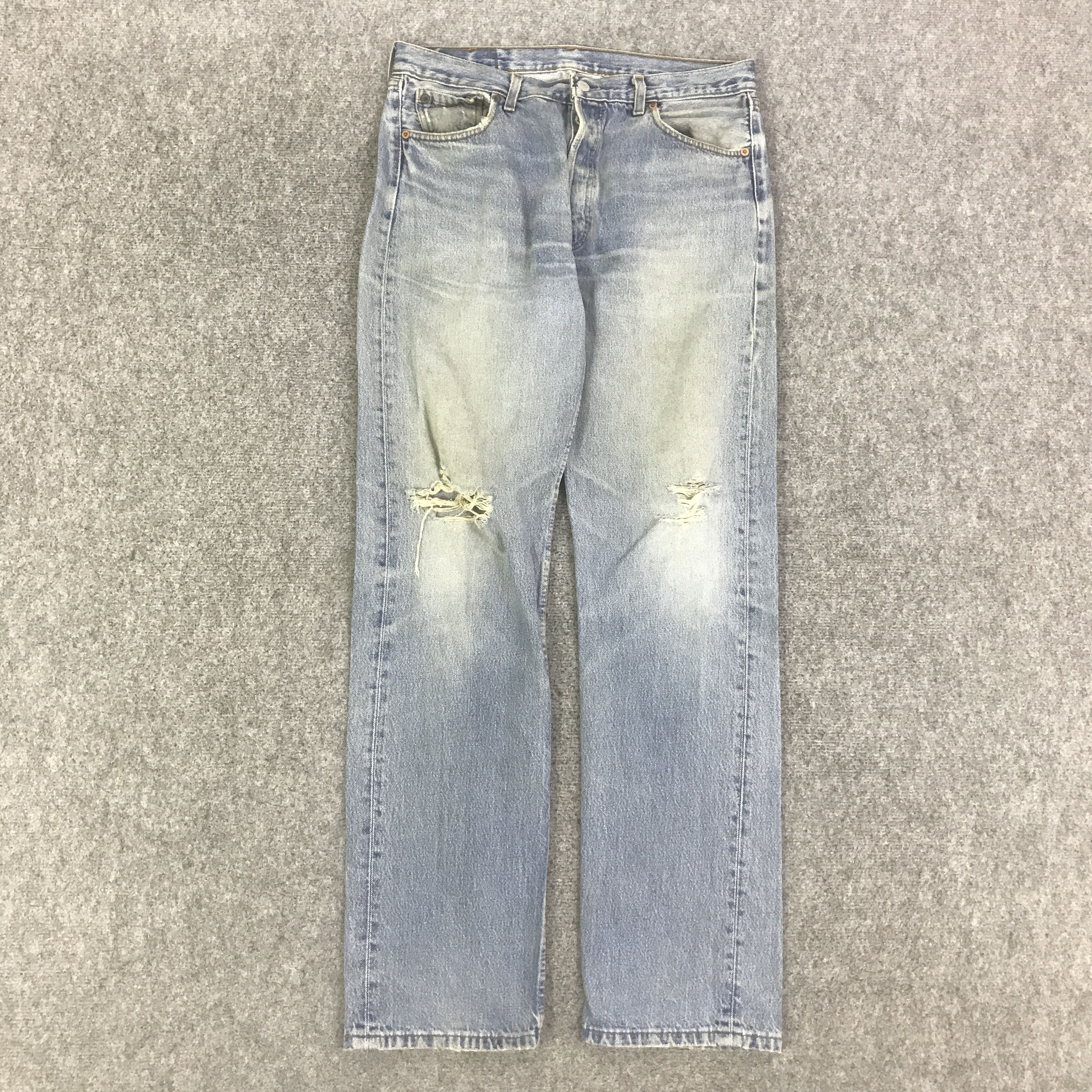 Levi's Vintage Clothing LEVI'S 501 DISTRESSED DENIM JEAN PANTS K129B9 Size US 32 / EU 48 - 1 Thumbnail