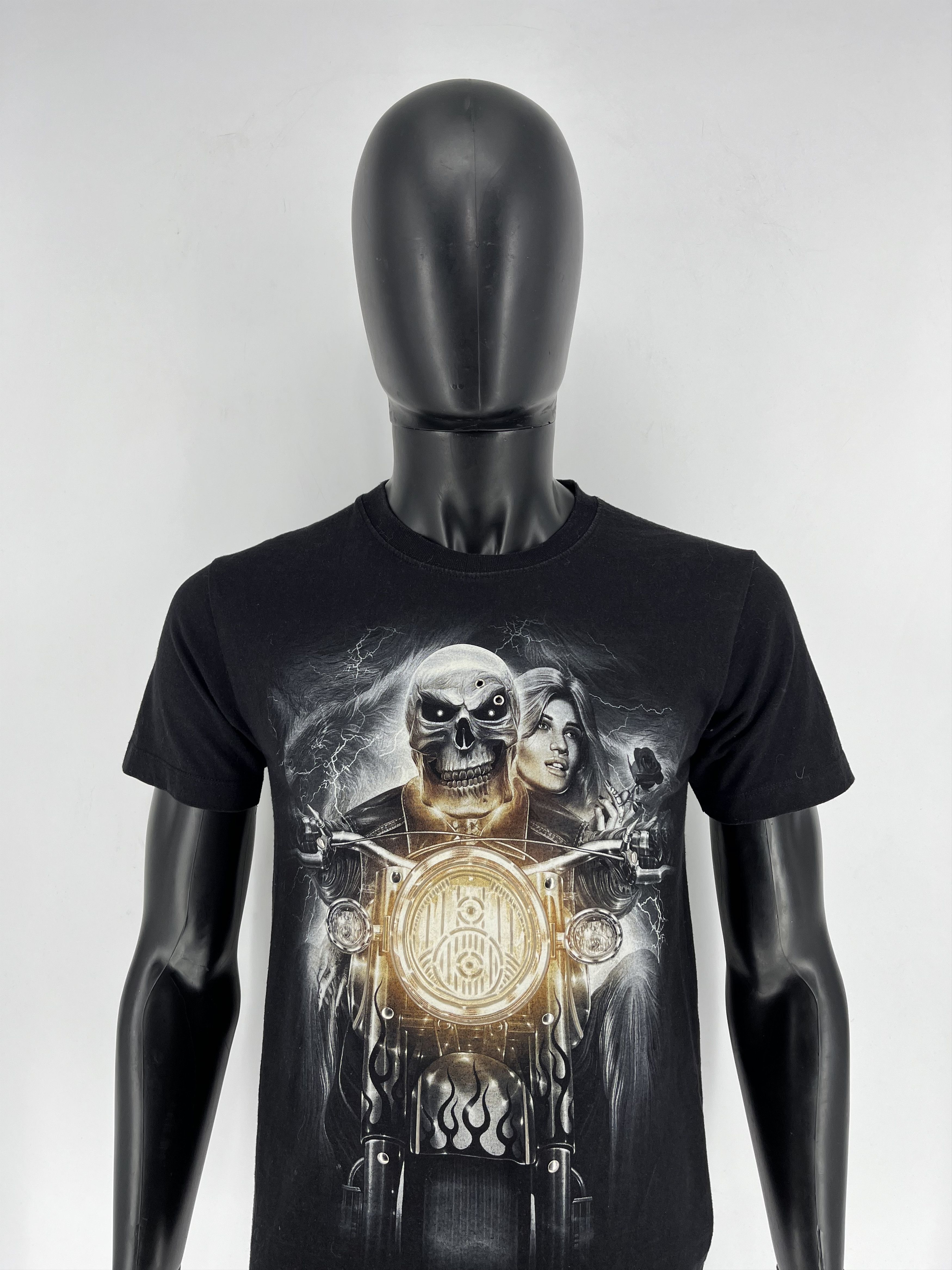 Vintage T-shirt Skeleton and a girl with a girl on a motorcycle Size US S / EU 44-46 / 1 - 1 Thumbnail