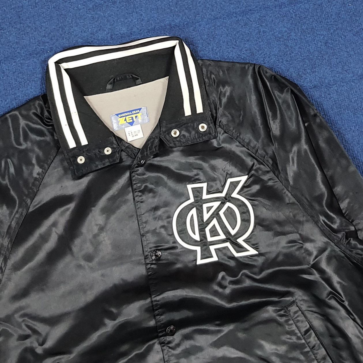 MLB Vintage Baseball Varsity Jacket Satin Bomber Retro C290N24 Size US XL / EU 56 / 4 - 2 Thumbnail