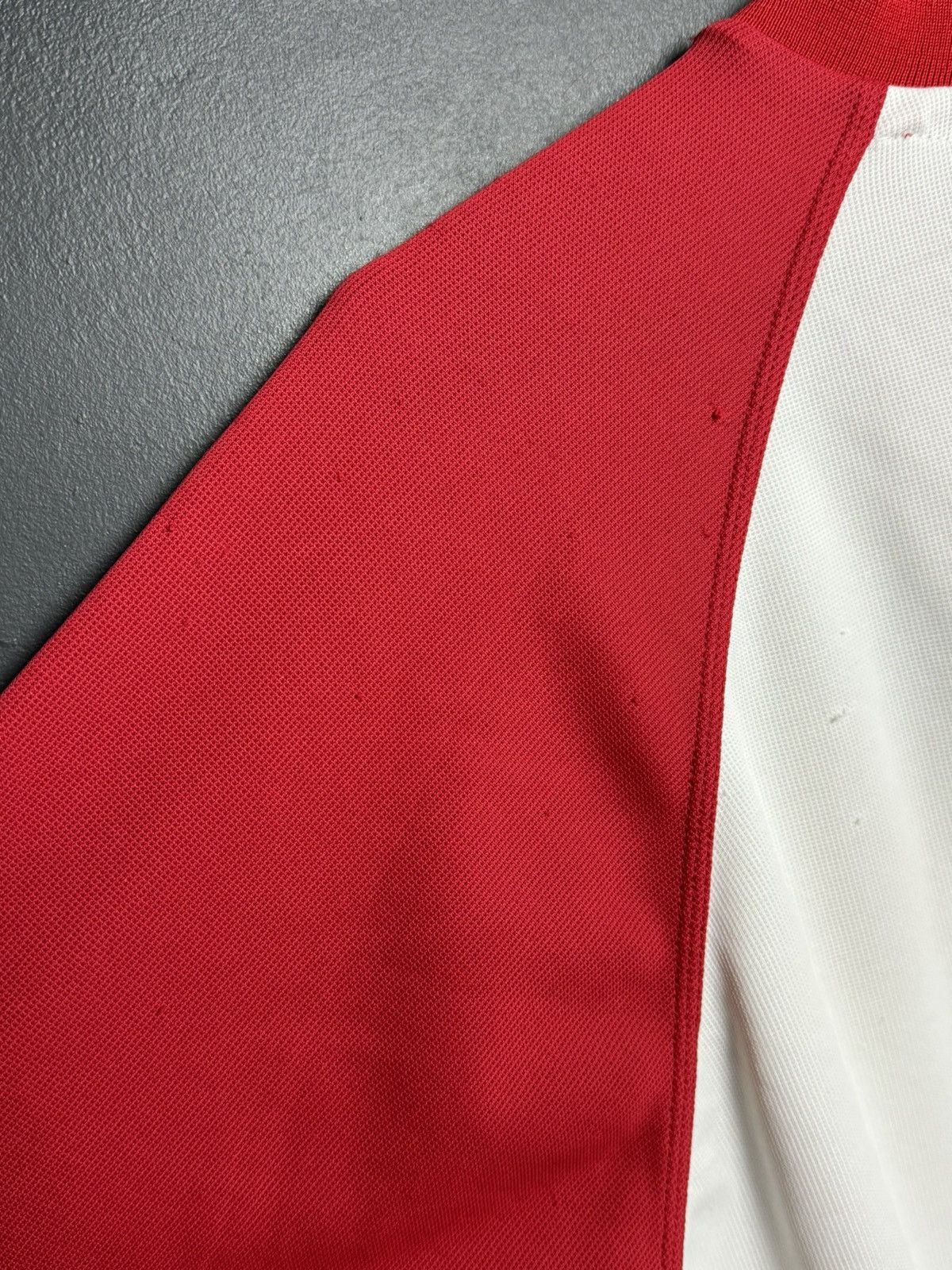 Umbro Nottingham Forest 02/03 Away Football Jersey Size US S / EU 44-46 / 1 - 15 Thumbnail