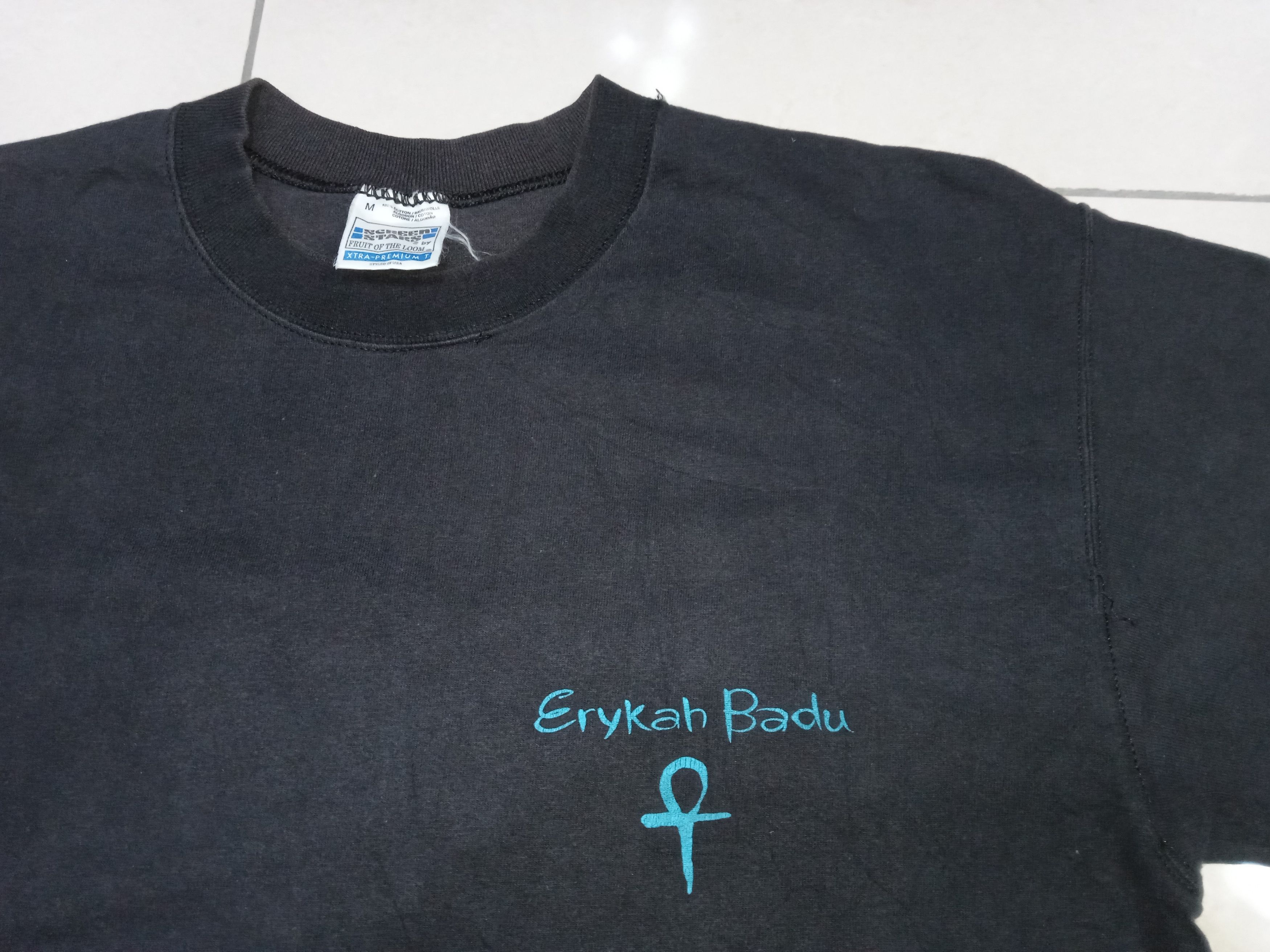 Vintage Vintage 90s Erykah Badu Baduizm 1997 T Shirt Size US M / EU 48-50 / 2 - 6 Thumbnail