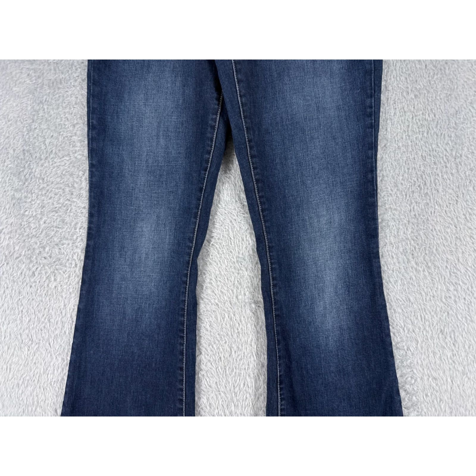 Vintage Maurices Women's Flared Jeans 24 Blue Denim Low Rise Cotton Blend 24x32 Size 42" / US 20 - 3 Thumbnail
