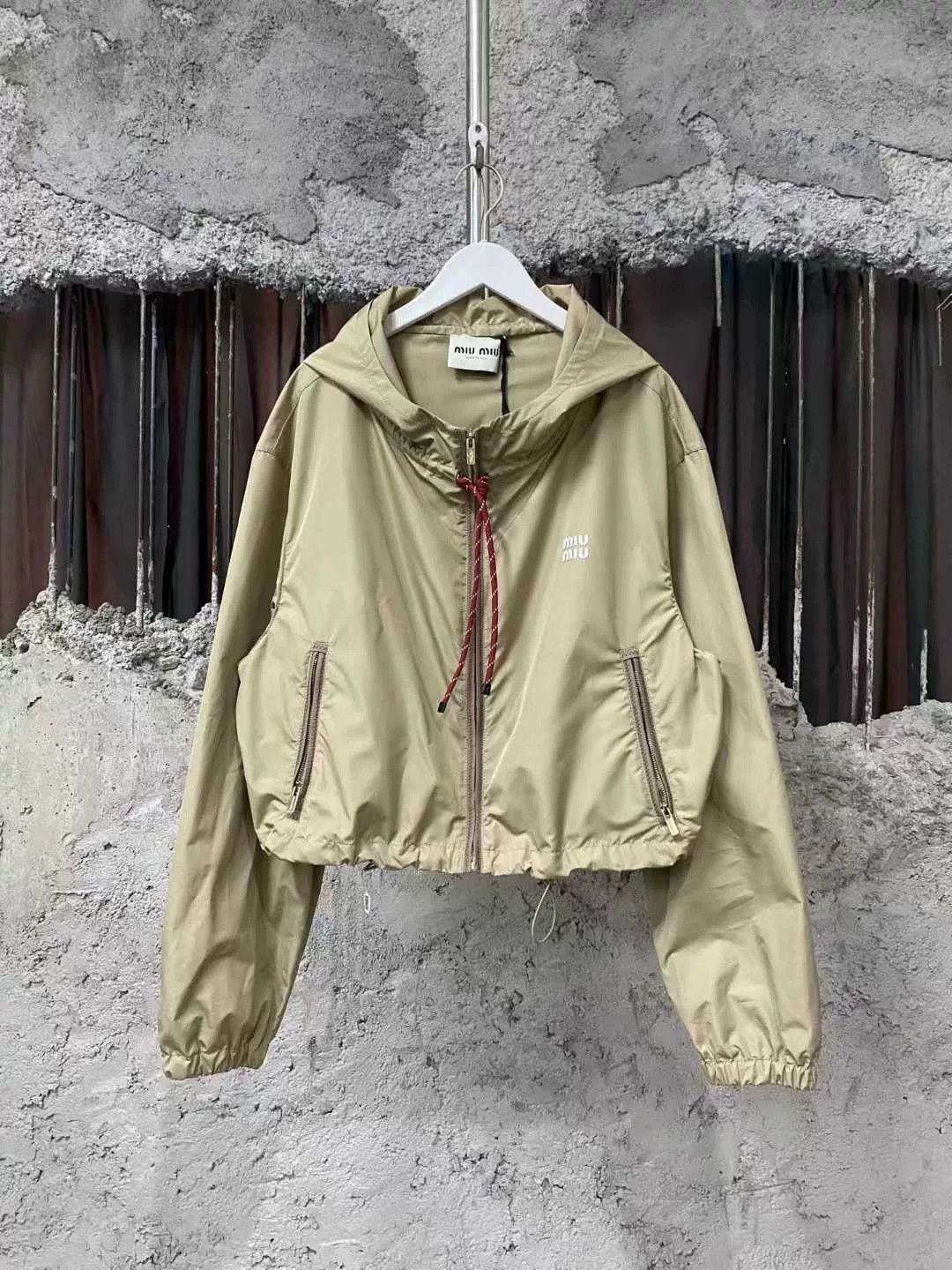 Miu Miu Miu Miu Khaki Zipper Jacket Size M / US 6-8 / IT 42-44 - 1 Thumbnail