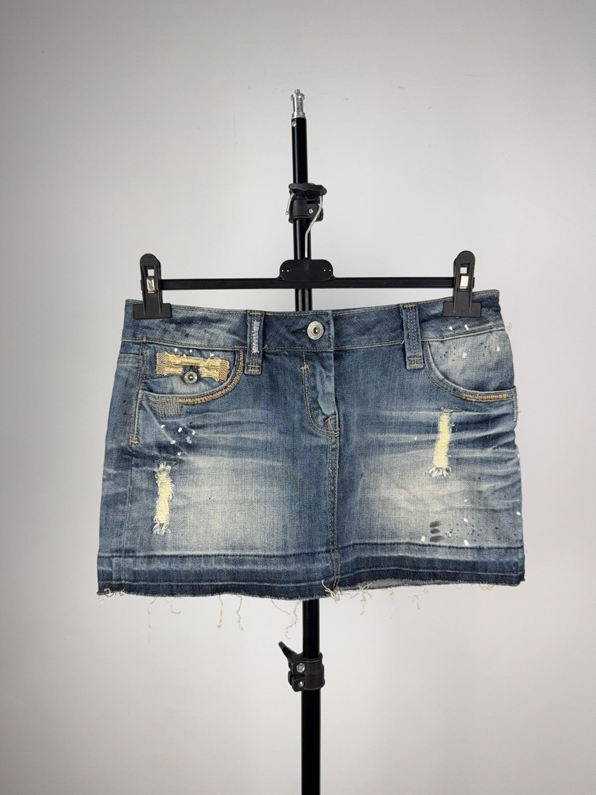 Japanese Brand Y2K Distressed Denim Mini Skirt Studded Pockets Grunge 90s Size 29" - 1 Thumbnail