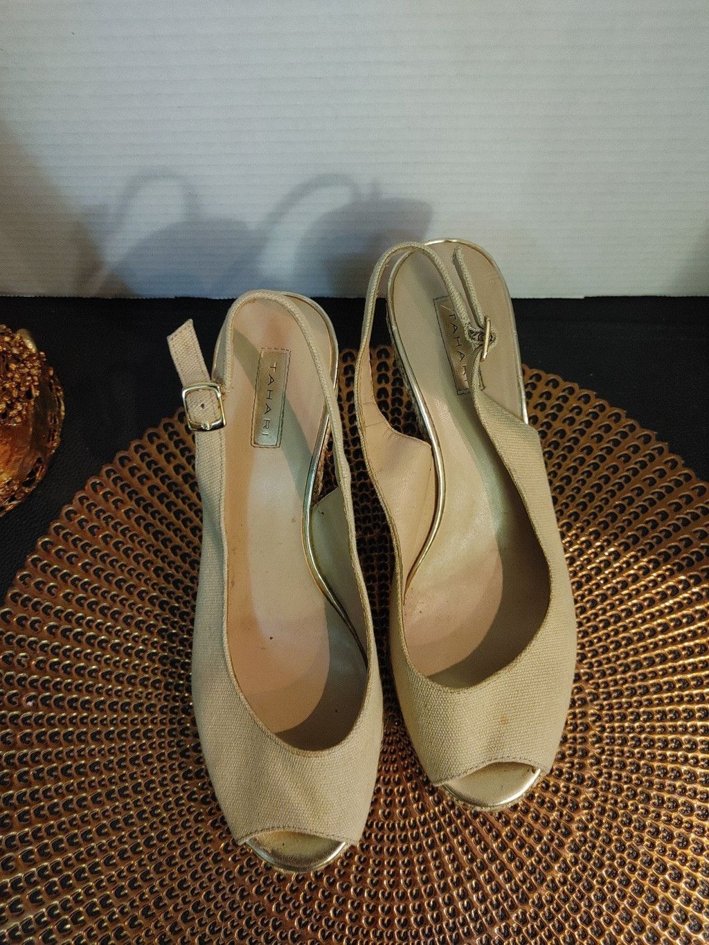 Elie Tahari Tahari Taylor Wedges Size 8M Size US 8 / IT 38 - 3 Thumbnail