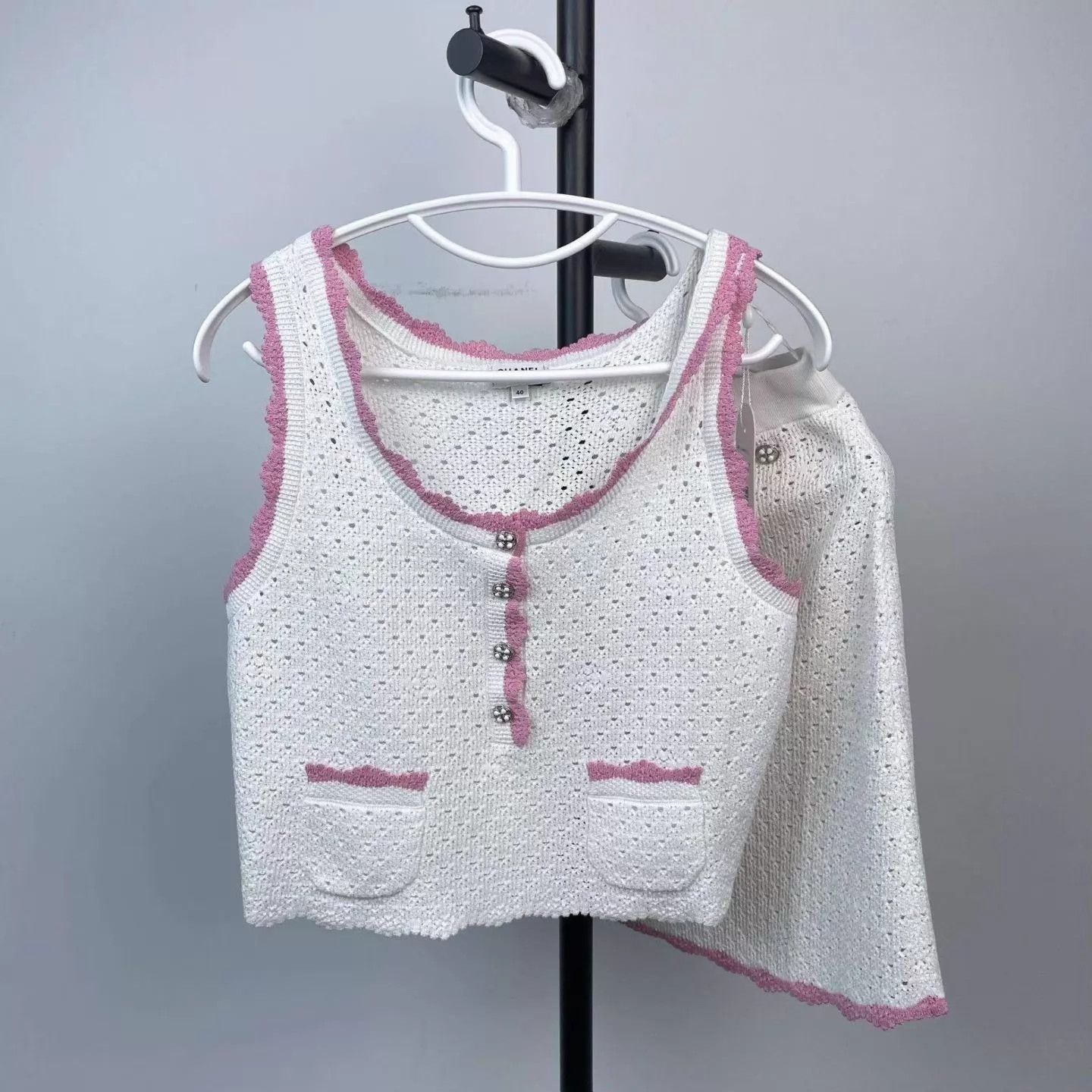Chanel Chanel 24P Pink White Openwork Knit Vest & Skirt Set 40/38 Size M / US 6-8 / IT 42-44 - 1 Thumbnail