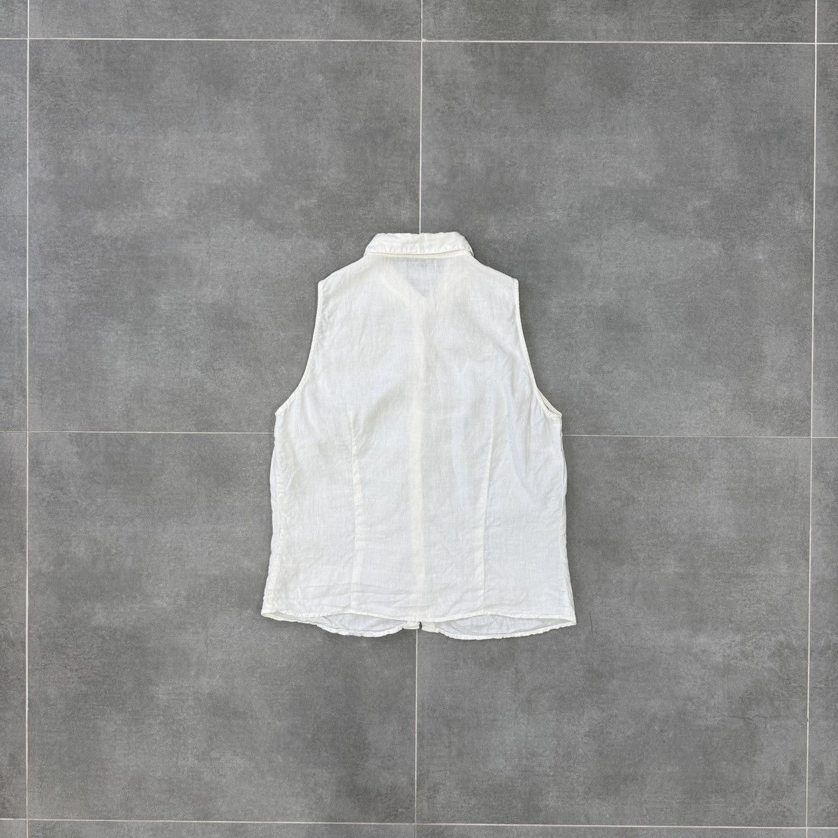 Weekend Max Mara Weekend Max Mara Women Linen Sleeveless Button Shirt Size L Size L / US 10 / IT 46 - 13 Thumbnail
