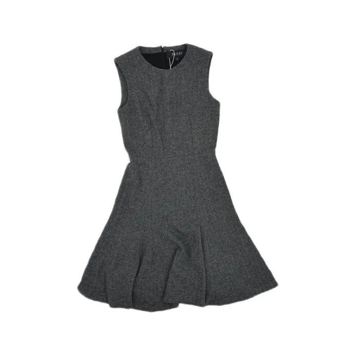 Gucci Gucci Stylish Sleeveless Dress in Gray Size 28" / US 6 / IT 42 - 1 Thumbnail