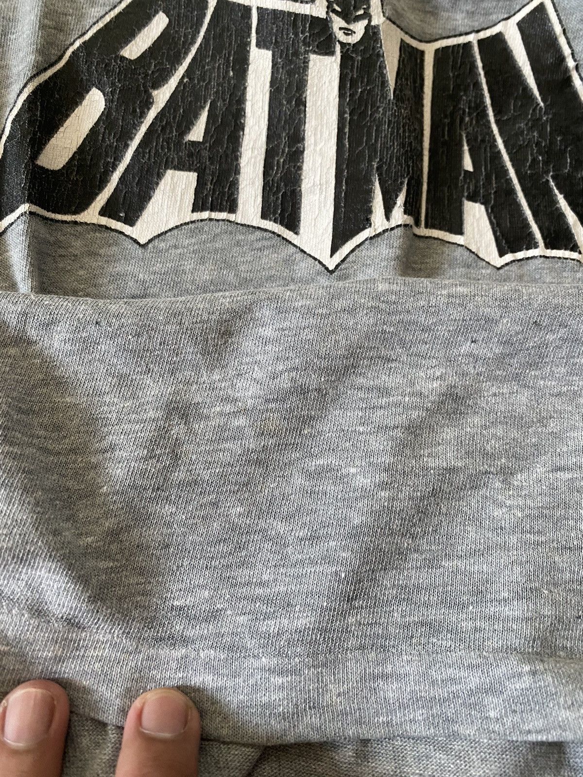 Vintage VINTAGE DISTRESSED BATMAN TSHIRT Size US S / EU 44-46 / 1 - 6 Thumbnail