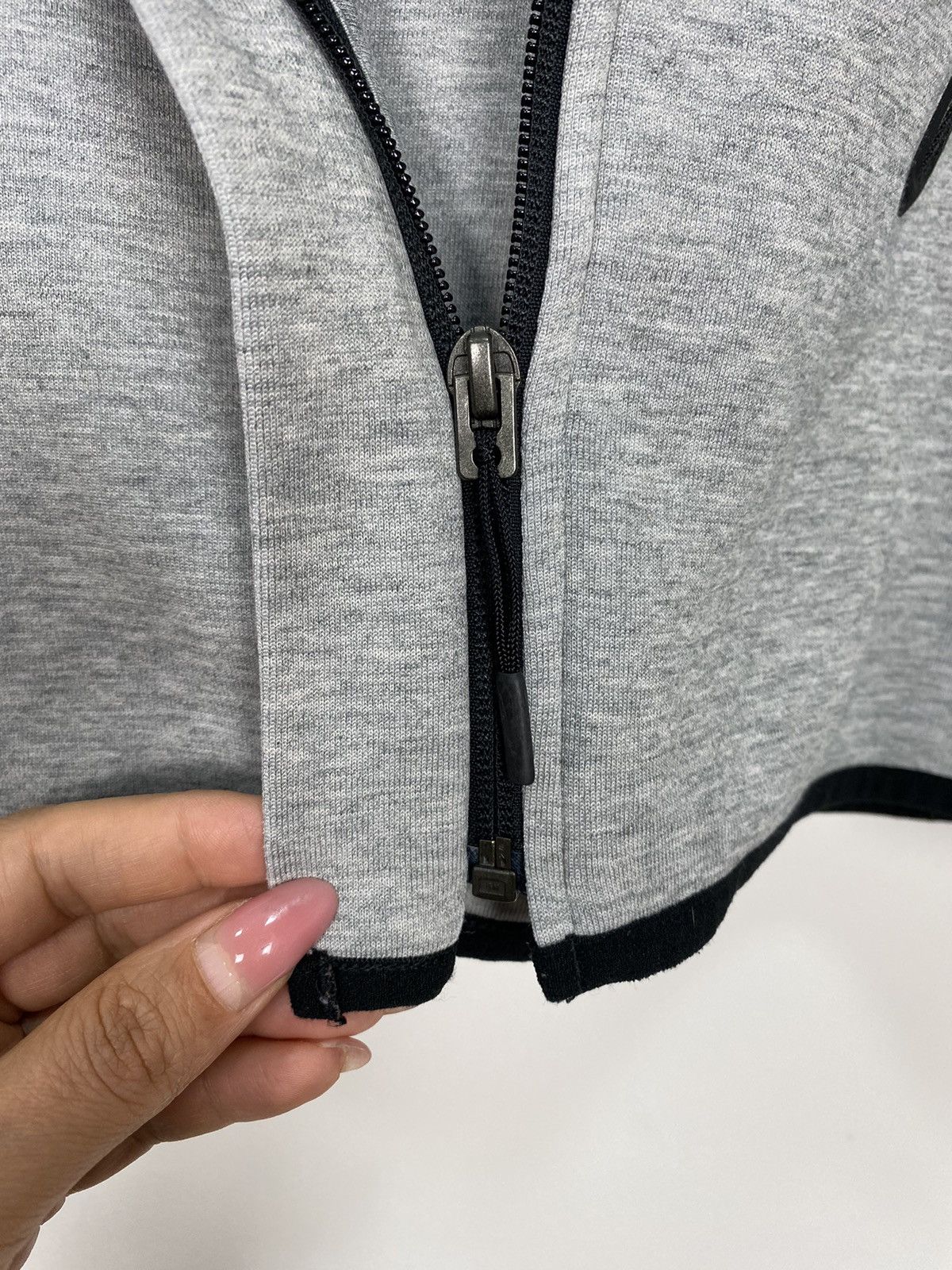 Nike Nike Tech Fleece Full Zip Cape Hoodie Sweatshirt Grey Drill Size XS / US 0-2 / IT 36-38 - 13 Thumbnail