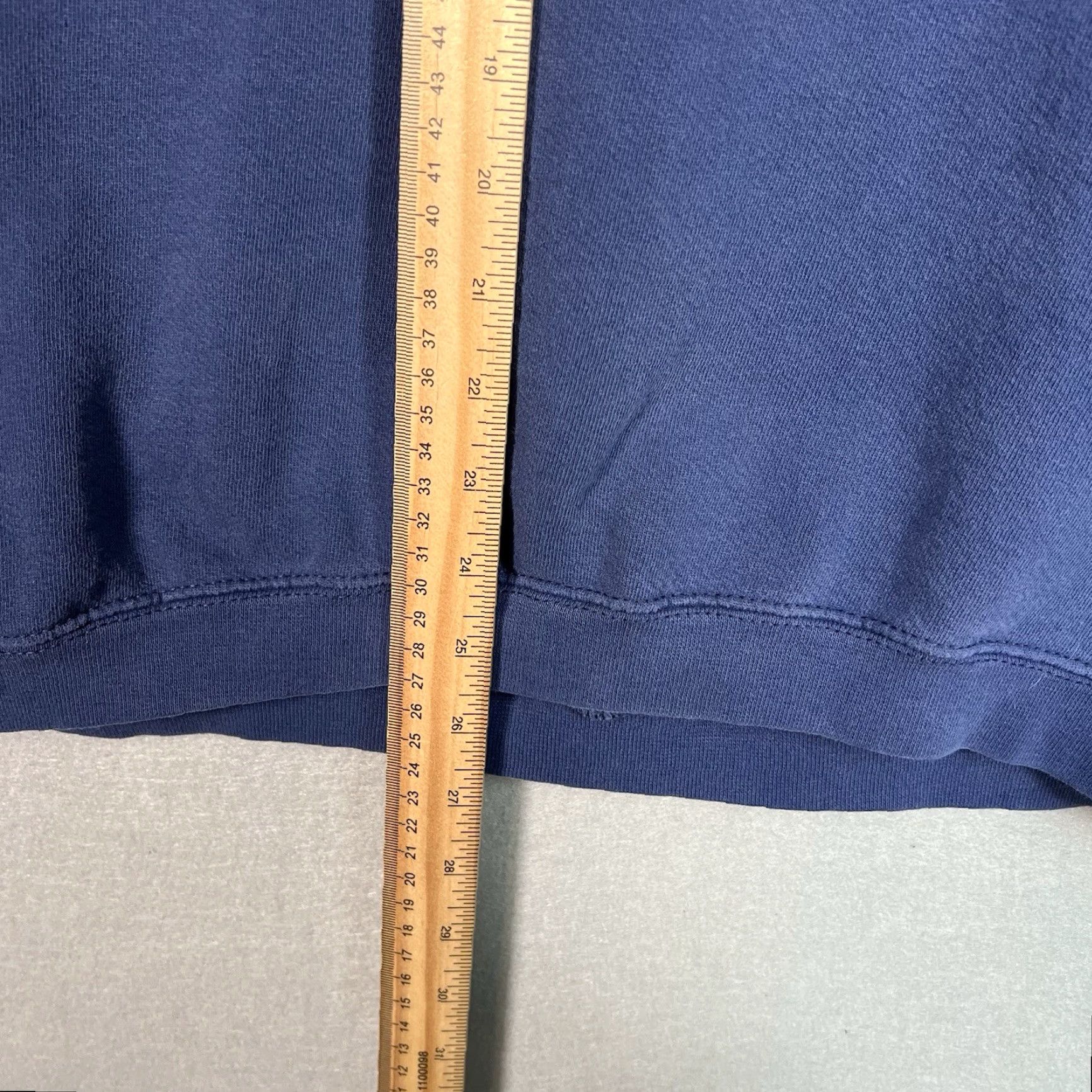 Nike VINTAGE Nike Embroidered Swoosh Sweatshirt Shirt Adult XL Blue 90s Mens Crewneck Pullover Comfort Sweatshirt Size US XL / EU 56 / 4 - 3 Thumbnail