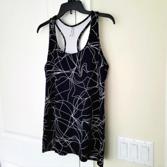 Fabletics Printed Mesh Trim Racerback Tank Active Spring Summer Travel Size M / US 6-8 / IT 42-44 - 4 Thumbnail