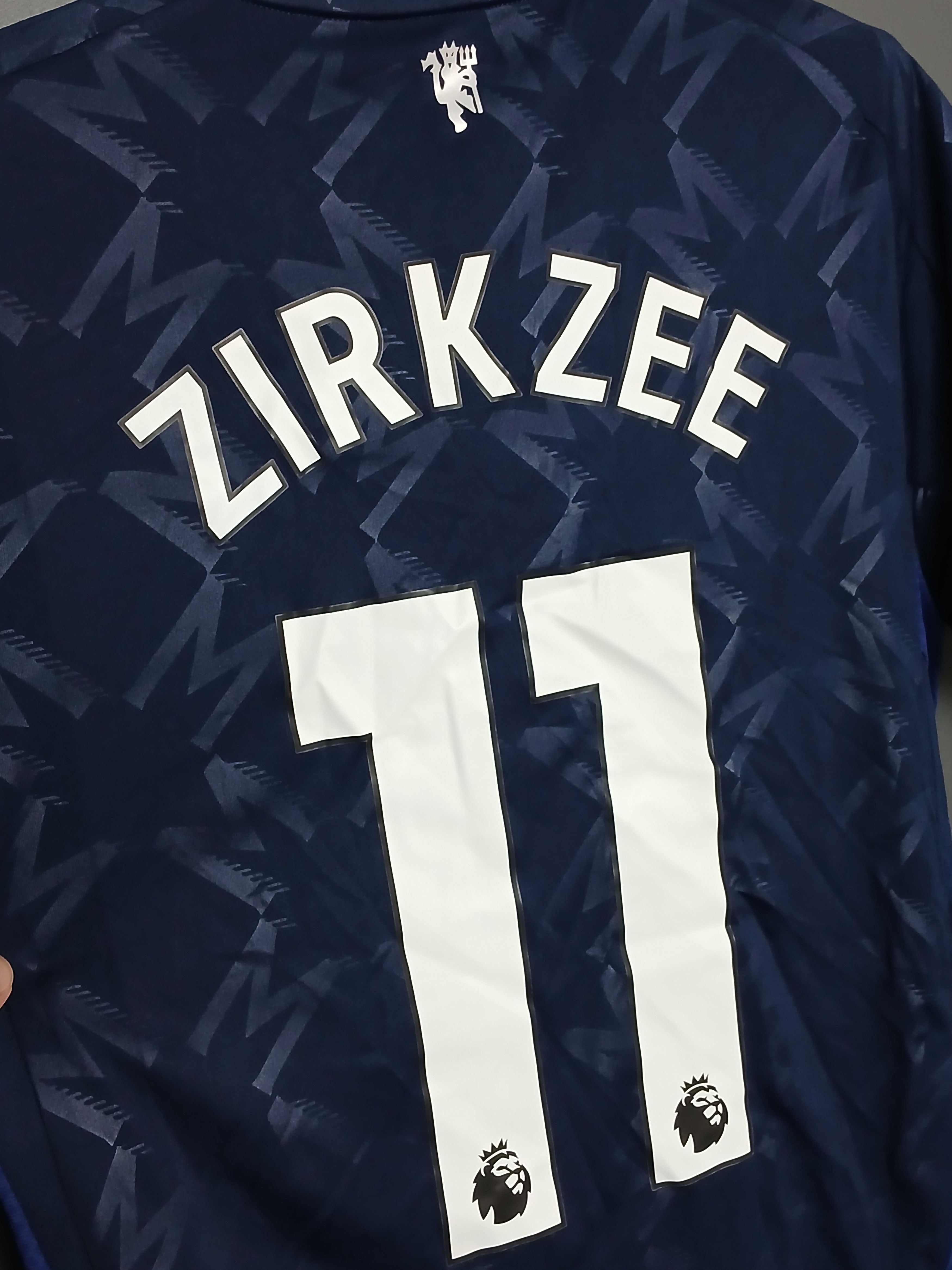 Adidas New Manchester United 24/25 Away Zirkzee Football Jersey Size US XS / EU 42 / 0 - 3 Thumbnail