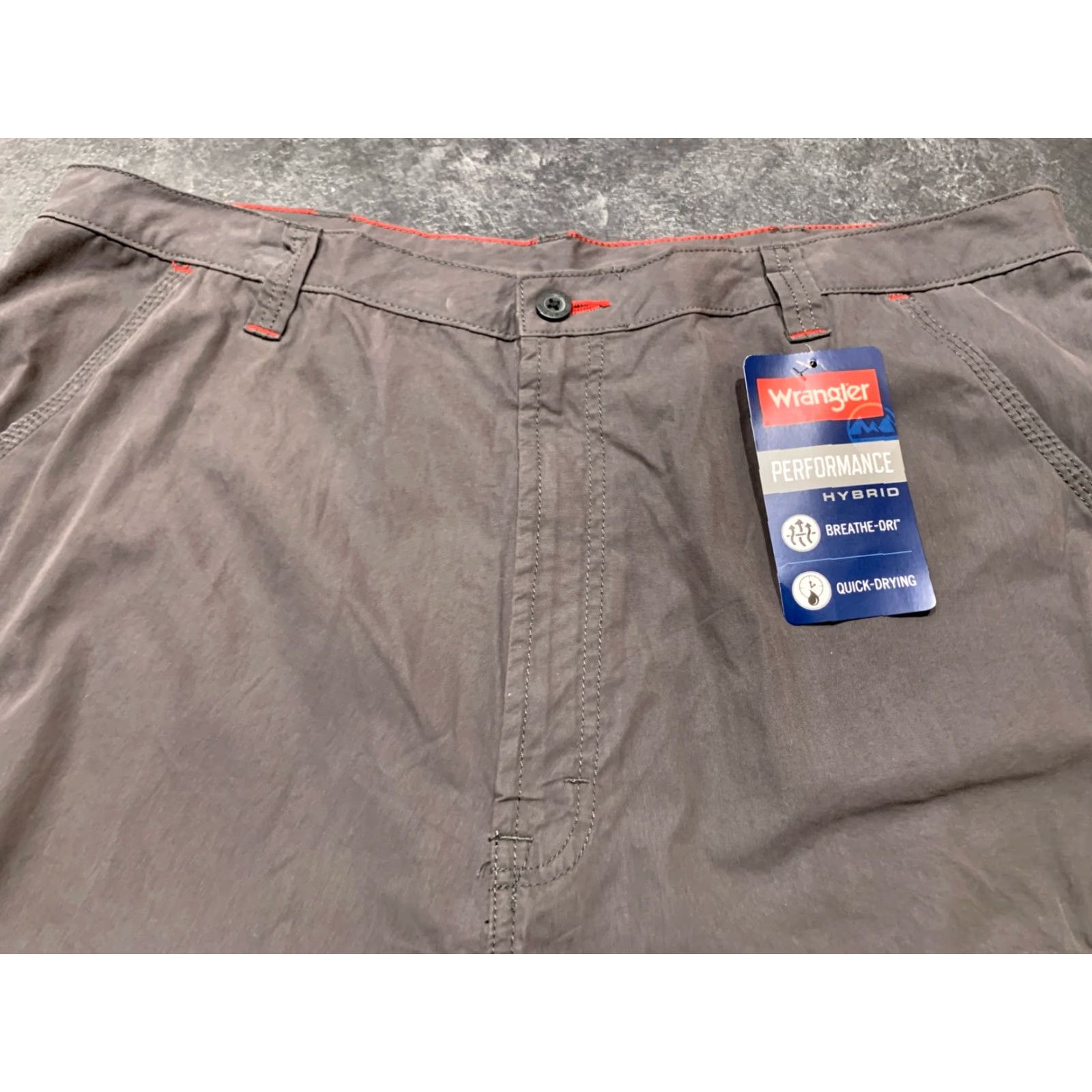 Wrangler WRANGLER Performance Hybrid Cargo Shorts Gray Men’s Size 40 Outdoor Casual Size US 40 / EU 56 - 2 Thumbnail