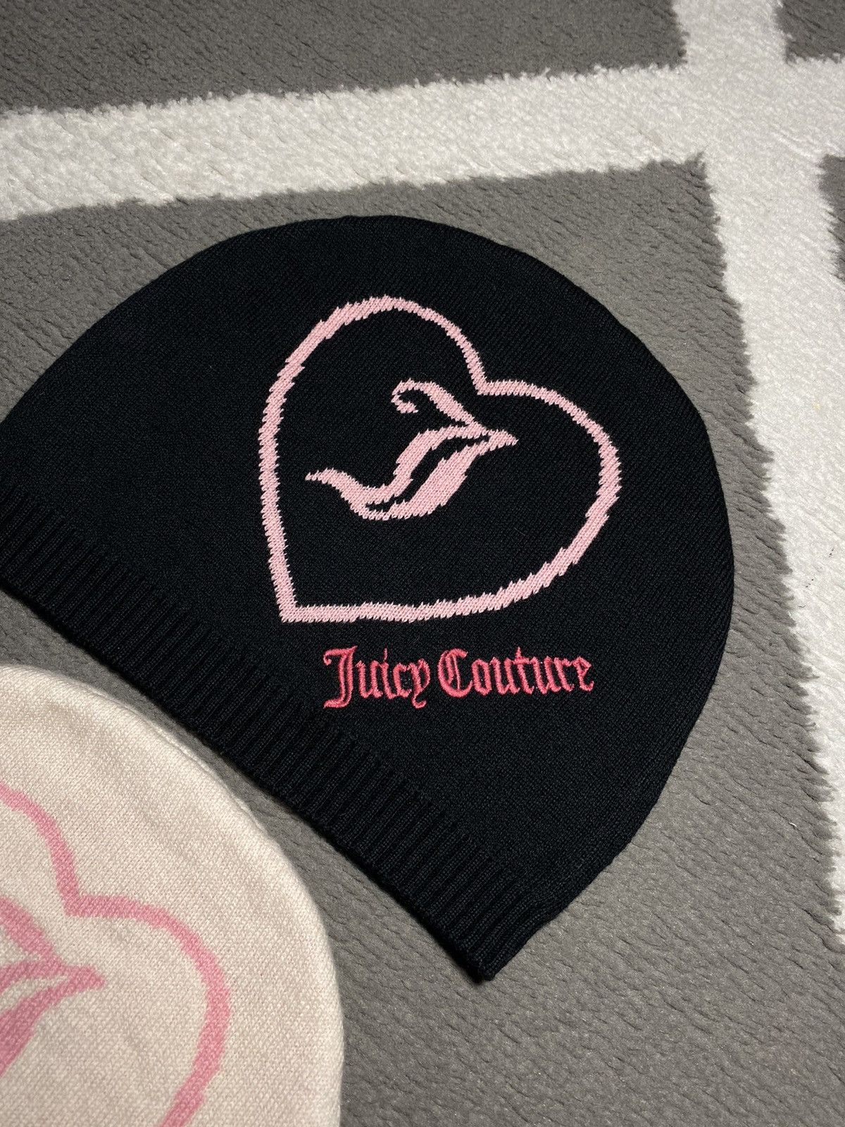 Juicy Couture × Vintage Juicy Couture women’s Y2K Beanie set of 2 Size ONE SIZE - 4 Thumbnail