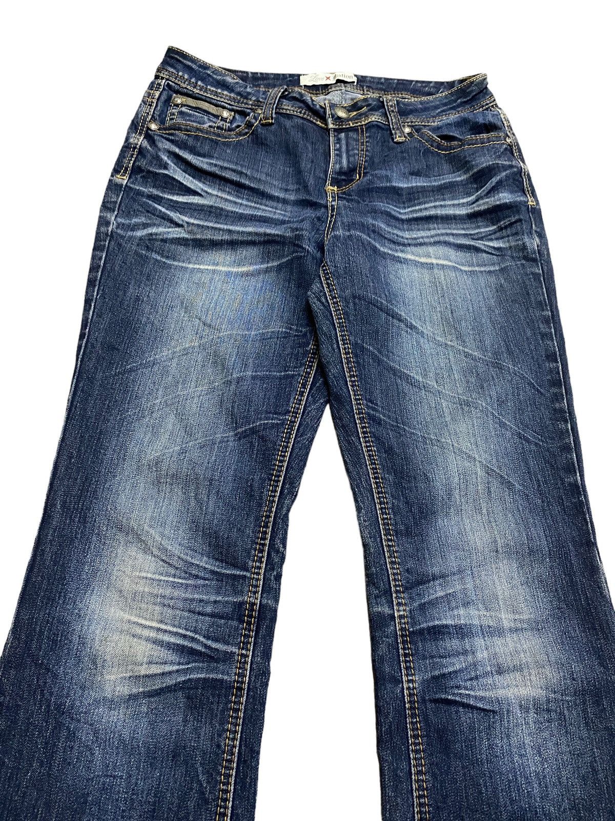 If Six Was Nine × Japanese Brand × Le Grande Bleu (L.G.B.) Rare Design Vintage Brand Love Ration Flared Jeans 2000s Size US 30 / EU 46 - 3 Thumbnail