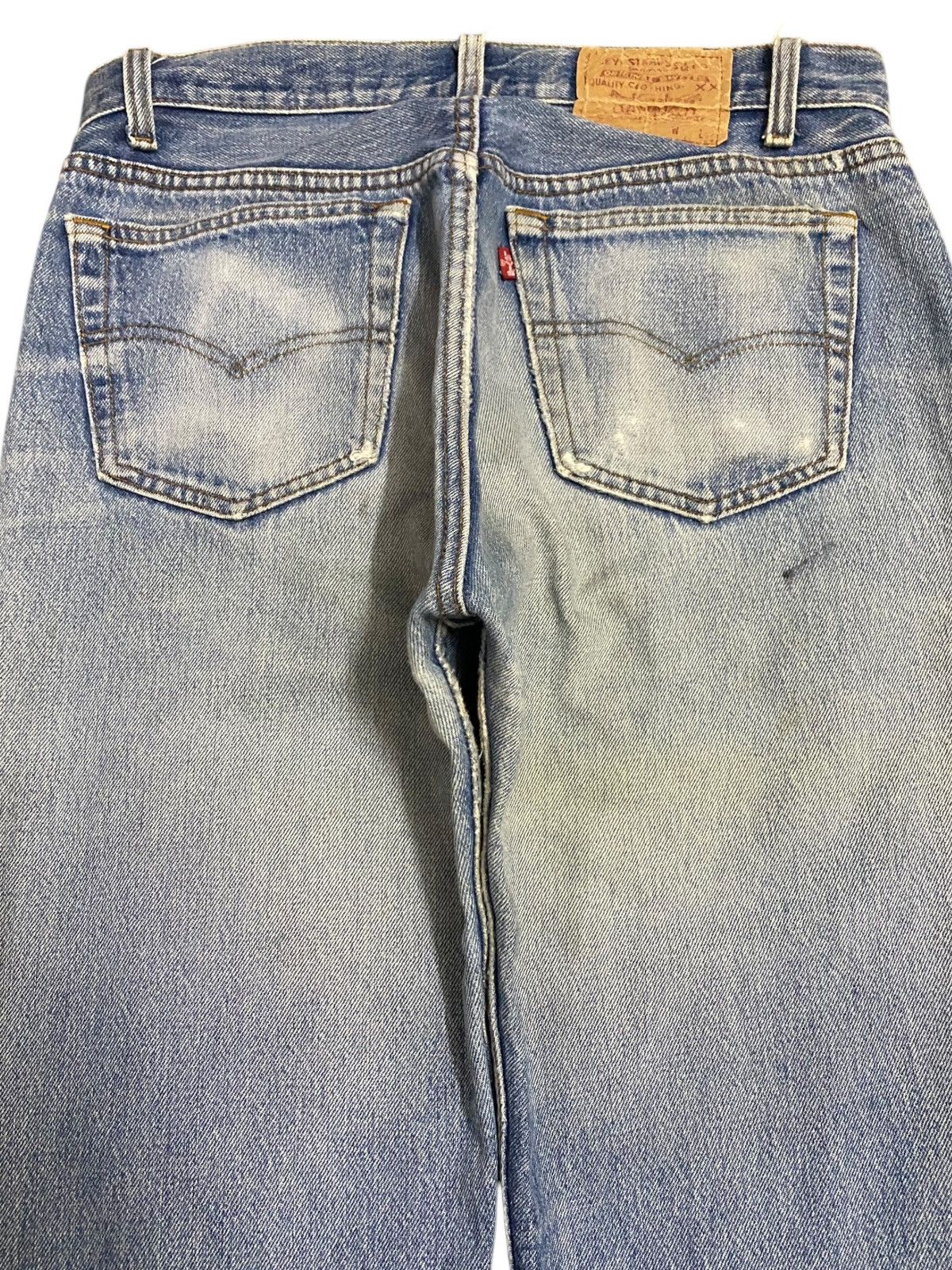 Levi's Vintage Clothing Vintage Levis 501 80’s Button 501 Distressed Loose Jeans Size US 32 / EU 48 - 4 Thumbnail