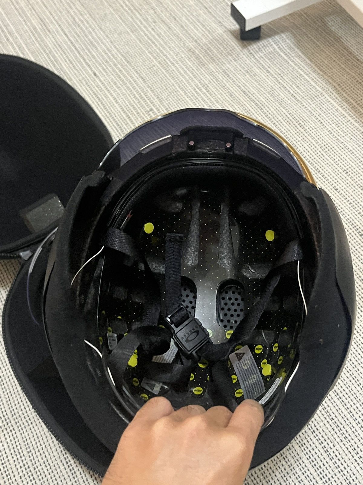 Oakley Prototype Cycling Helmet Size ONE SIZE - 9 Thumbnail