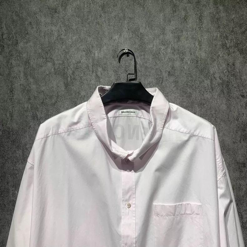Balenciaga Balenciaga size 34 White shirt with logo on back shirt 250 Size US M / EU 48-50 / 2 - 3 Thumbnail