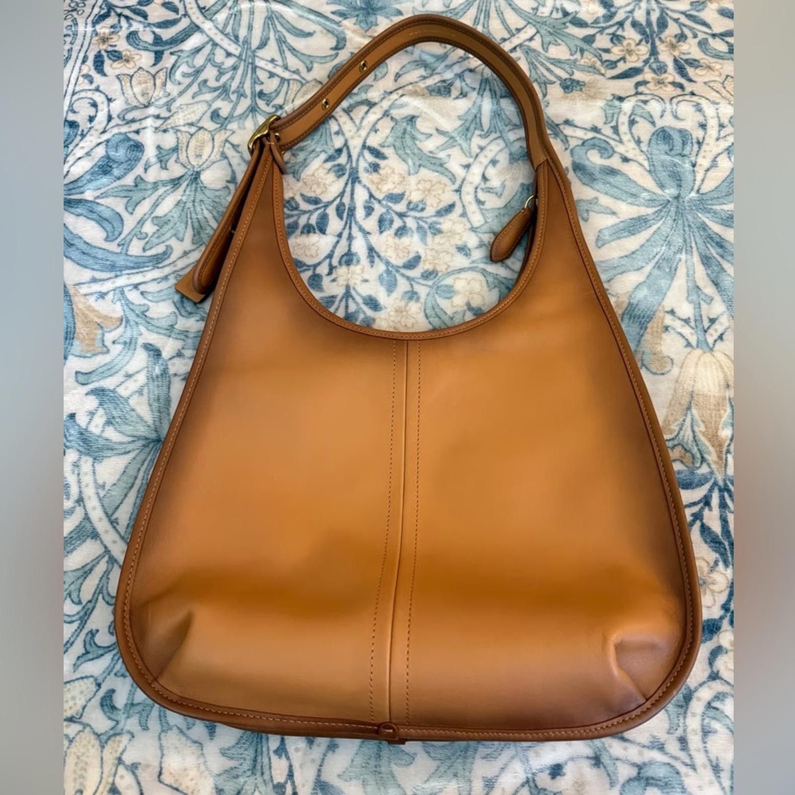 Coach Coach Camel Ergo Shoulder Bag Size ONE SIZE - 1 Thumbnail