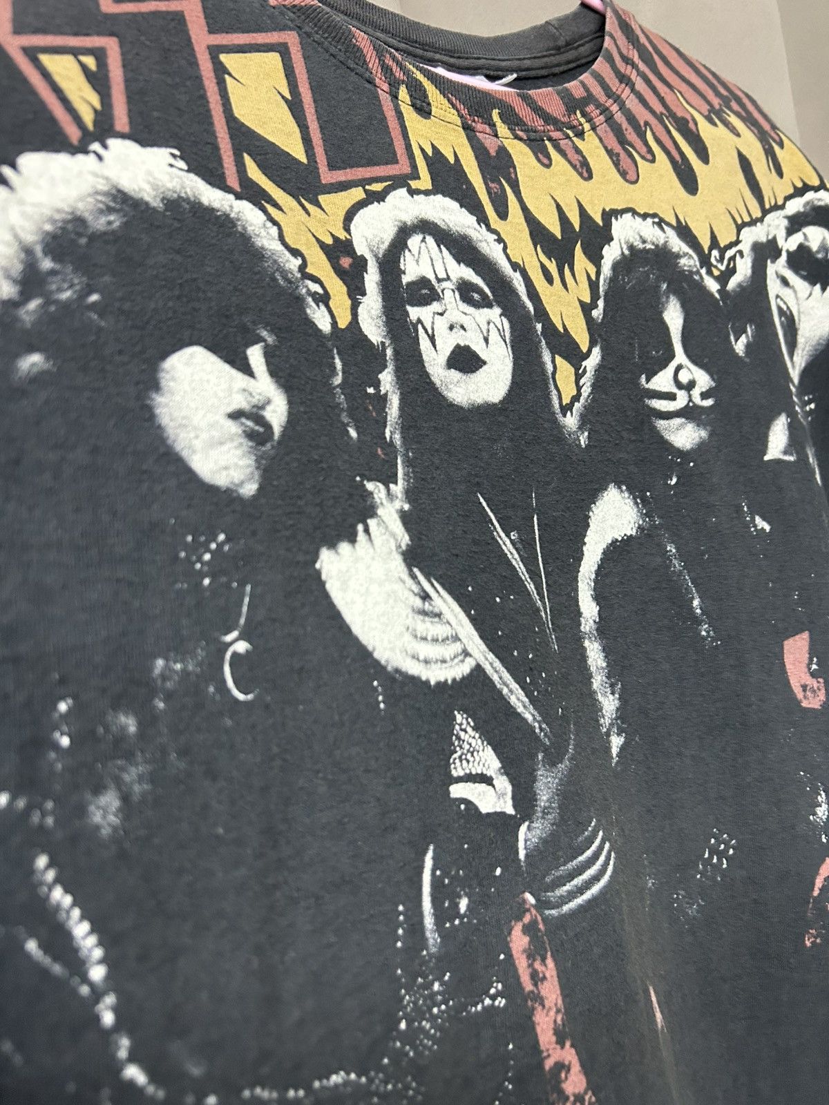 KISS × Vintage KISS OVP 00s🔥 Size L (Hanes tag)🏷️ Size US L / EU 52-54 / 3 - 3 Thumbnail