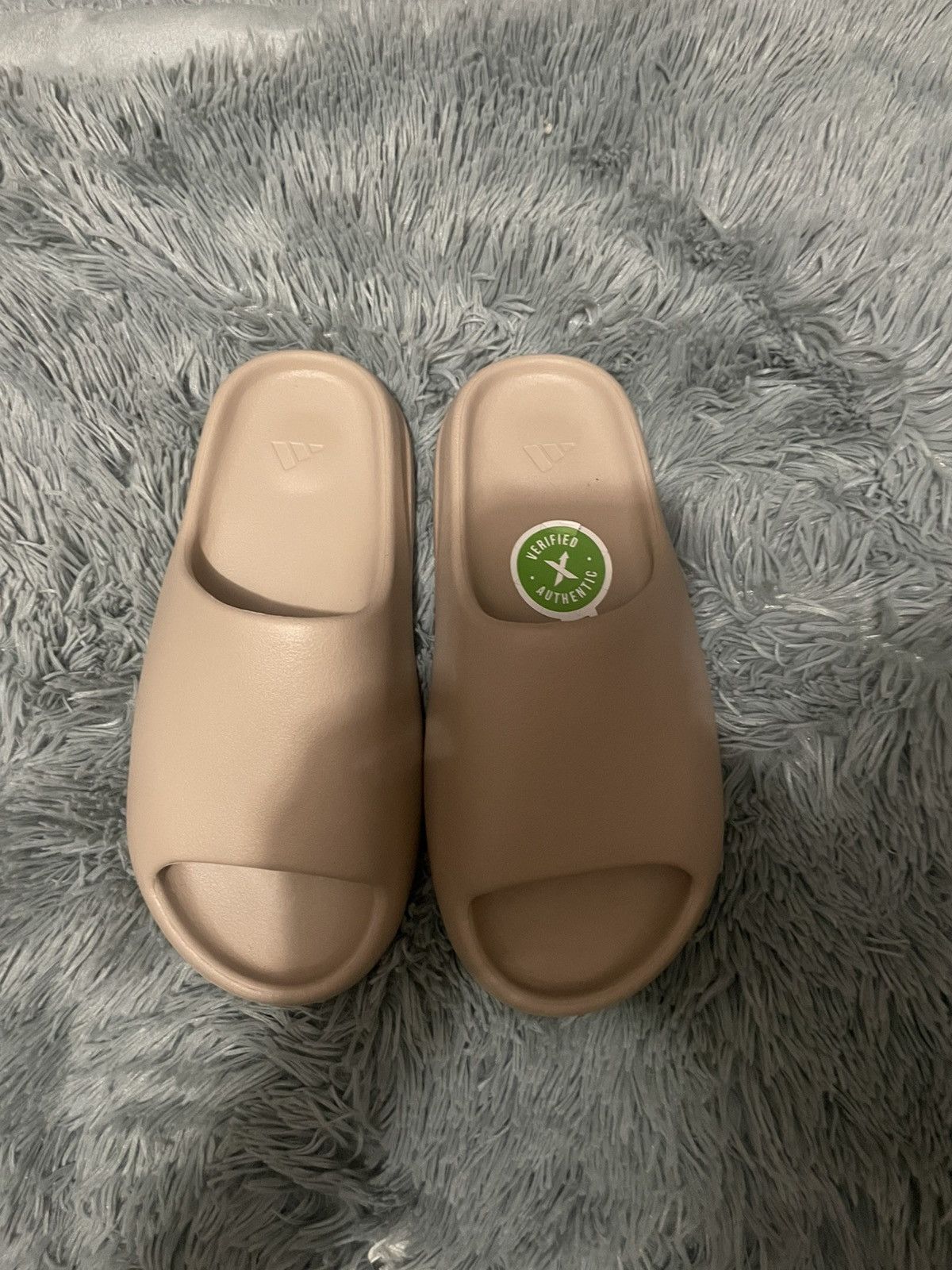 Yeezy Yeezy Slides, Size 8 men Size 6 women Color: Pure. New Size US 8 / IT 38 - 1 Thumbnail