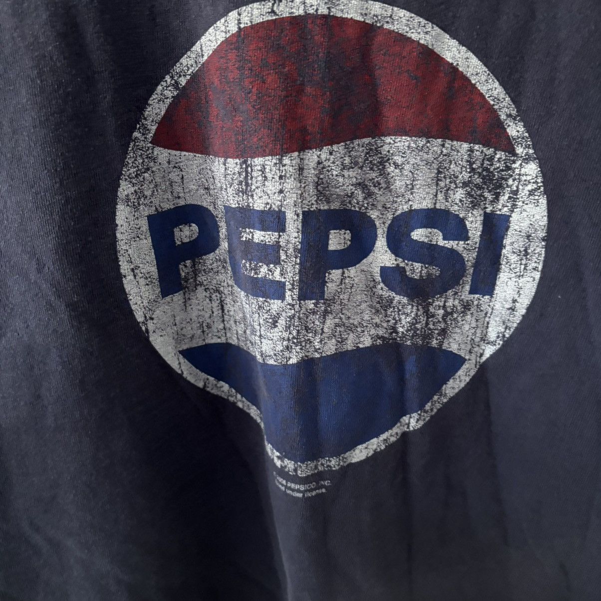 Vintage Vintage 2006 Beautifully Sunfaded Pepsi Co Logo T Shirt Size US L / EU 52-54 / 3 - 2 Thumbnail