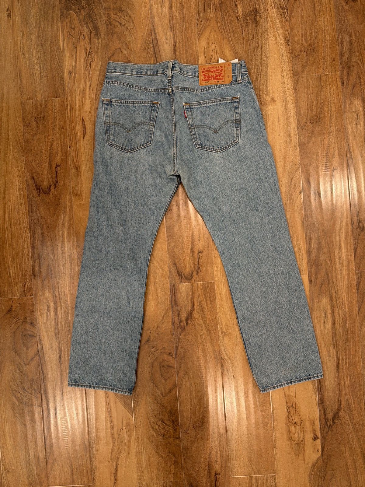 Levi's 501 jean Size US 34 / EU 50 - 2 Thumbnail