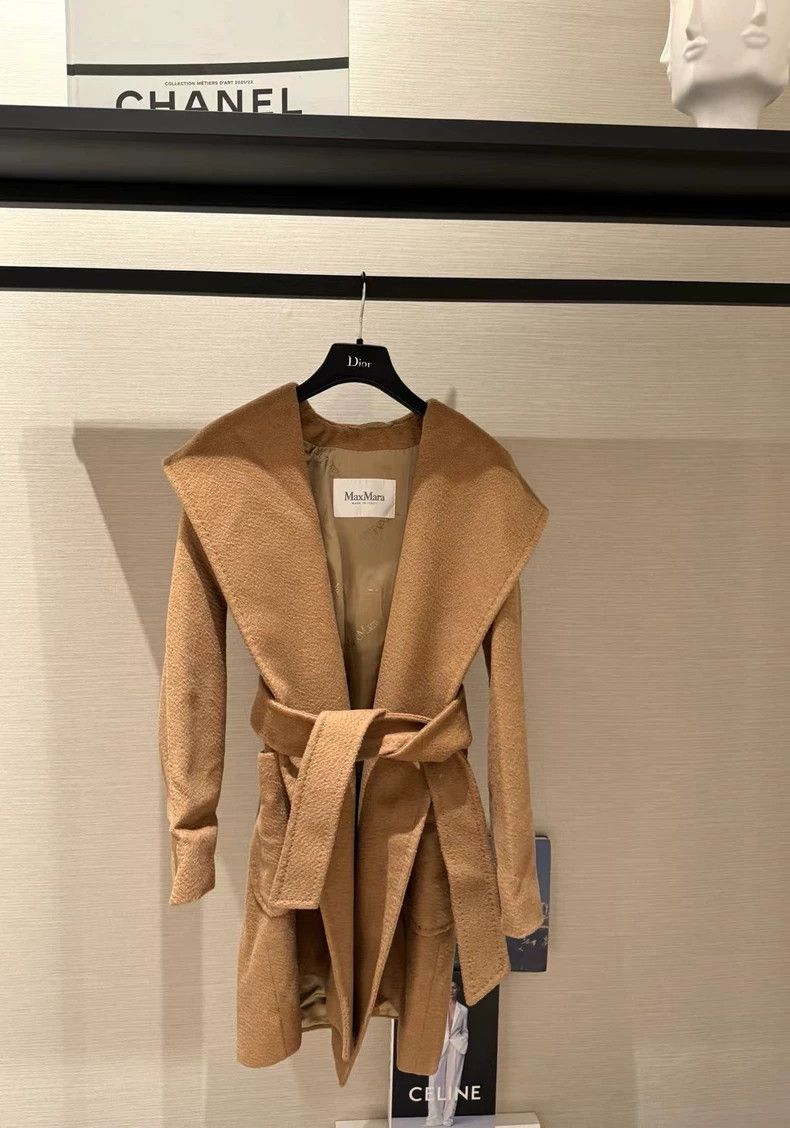 Max Mara Max Mara Hooded cashmere coat bathrobe coat Size XS / US 0-2 / IT 36-38 - 1 Thumbnail