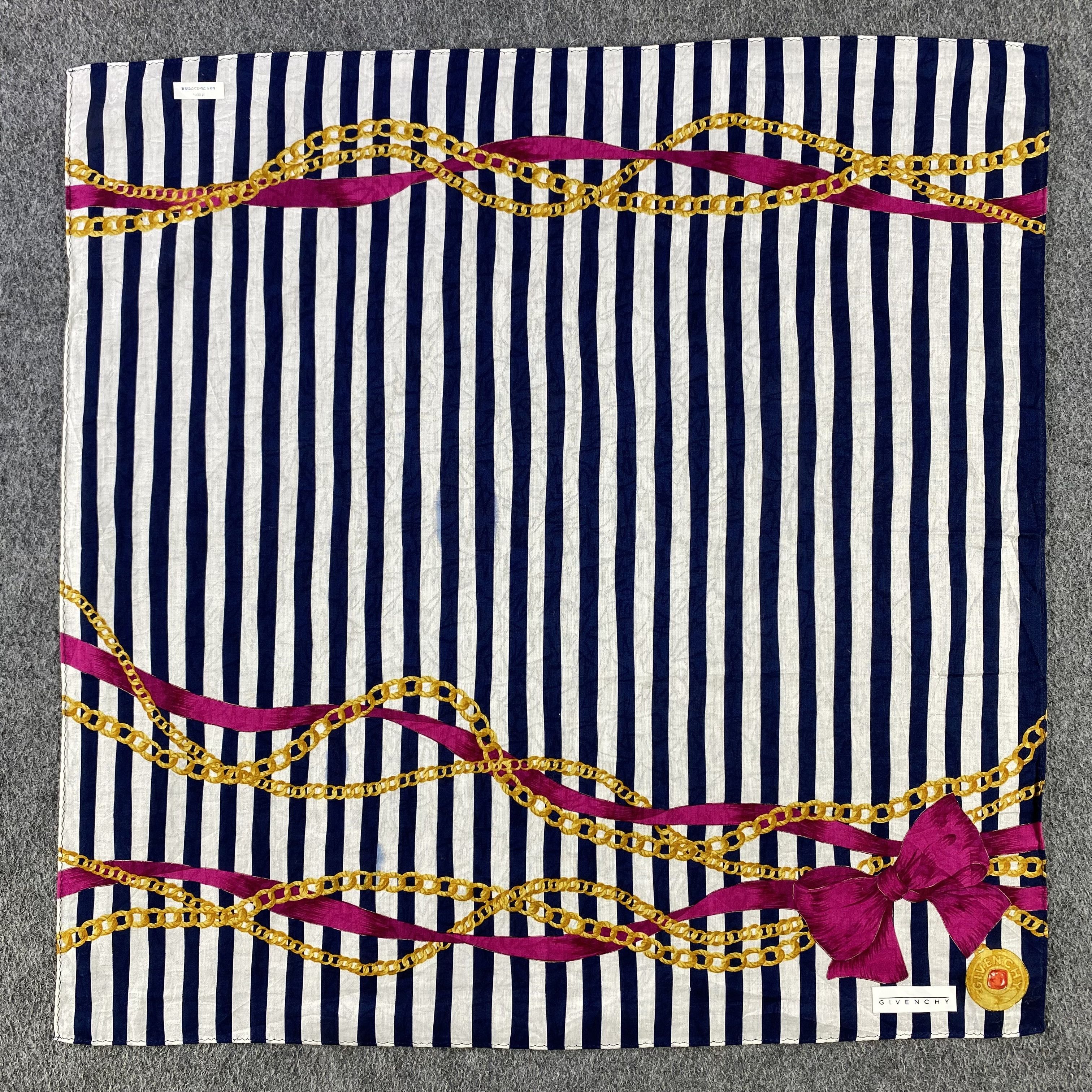 Vintage Givenchy Handkerchief/Neckerchief/Bandana HC745 Size ONE SIZE - 1 Thumbnail