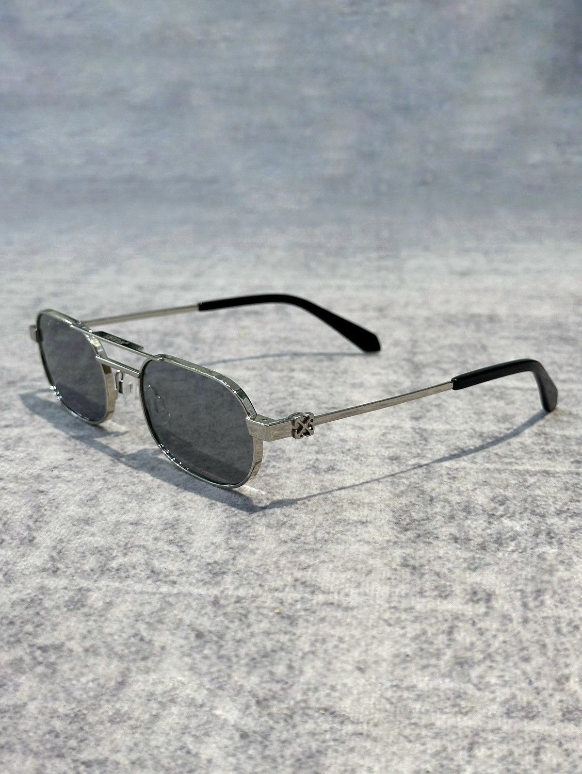 Off-White OFF WHITE BALTIMORE GREY SUNGLASSES Size ONE SIZE - 1 Thumbnail