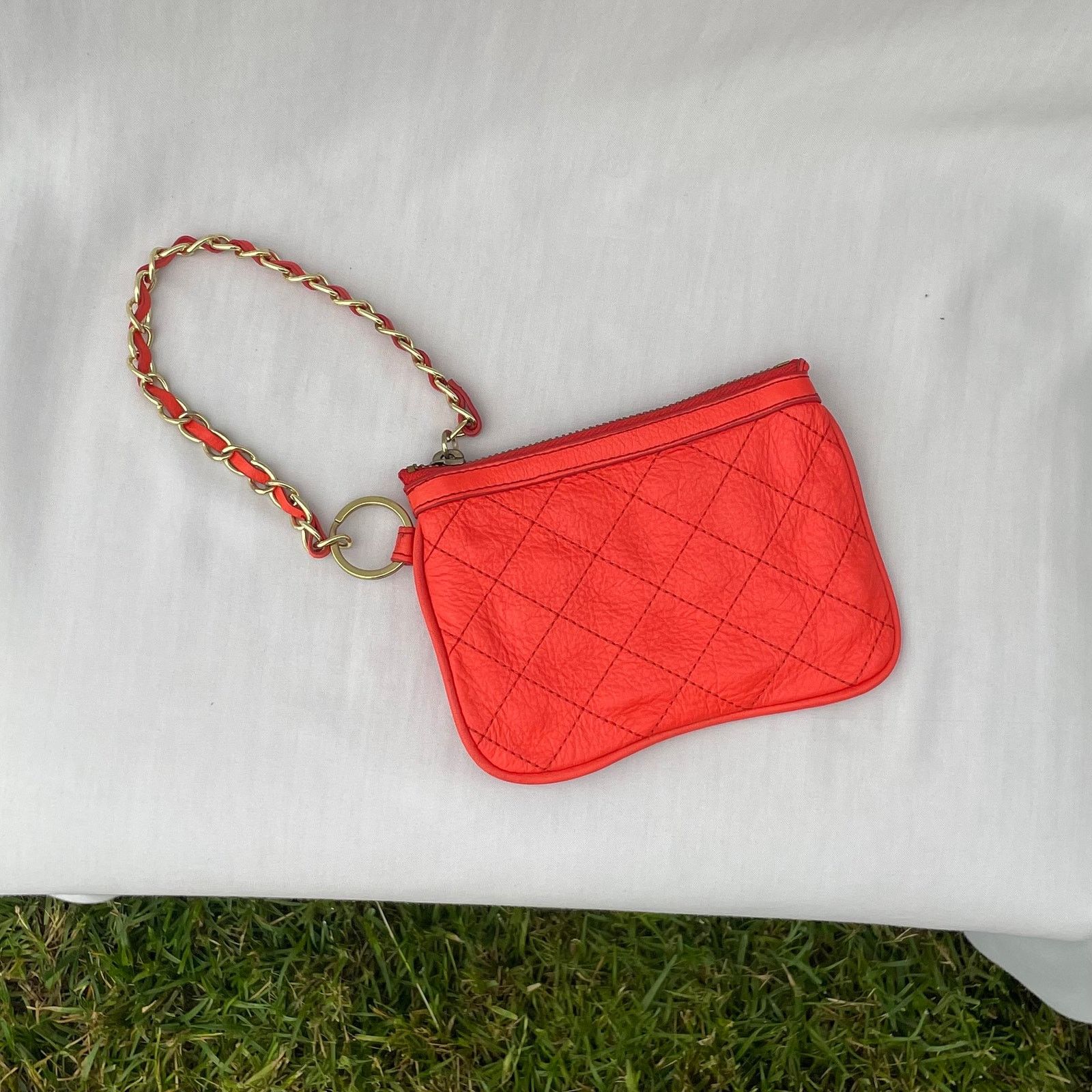 Betsey Johnson Betsey Johnson Quilted Wristlet Size ONE SIZE - 5 Thumbnail