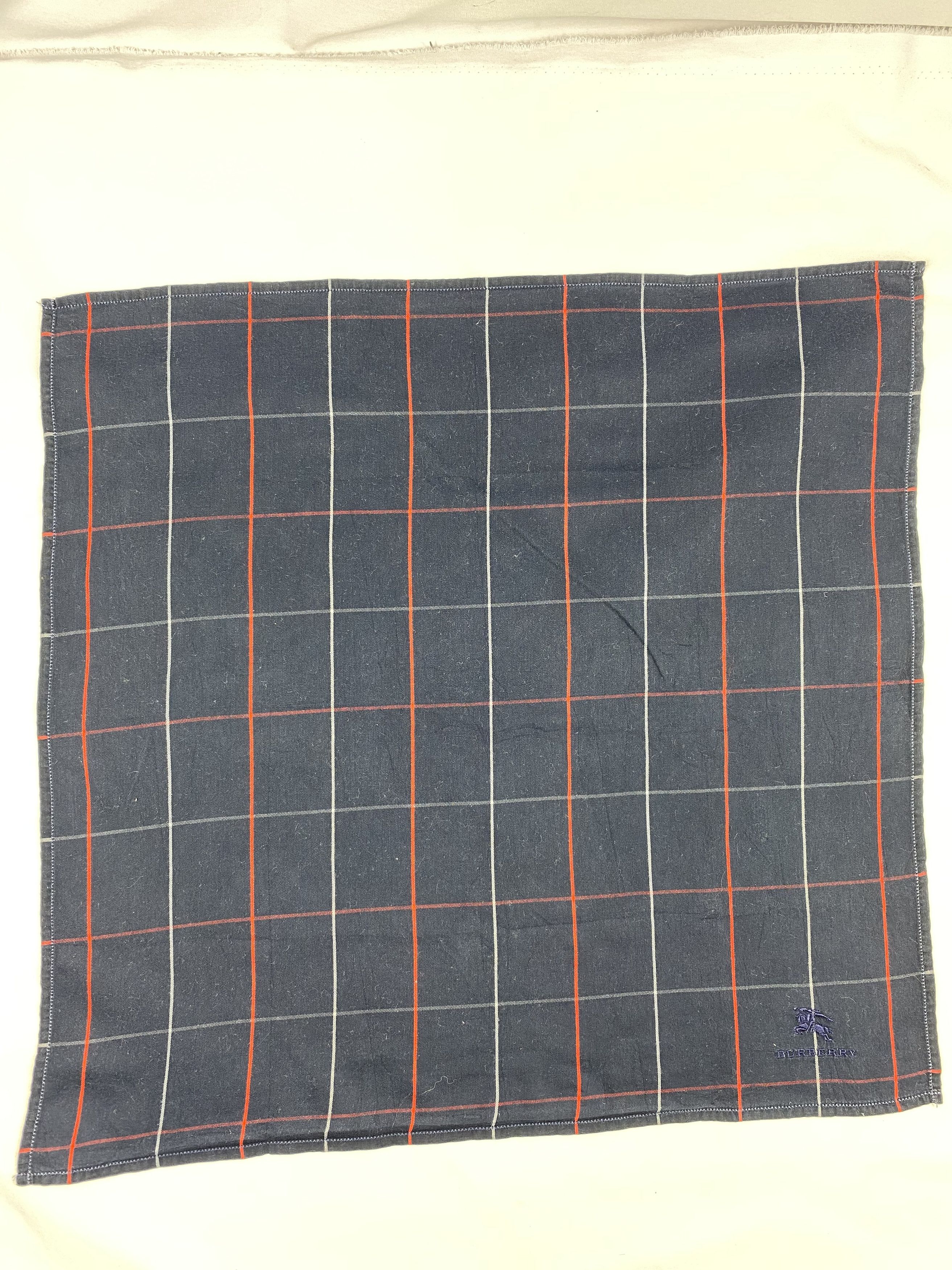 Burberry Burberry Handkerchiefs / Bandana / Neckerchief Size ONE SIZE - 3 Thumbnail