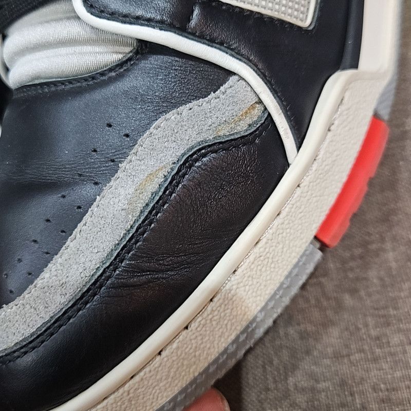 Louis Vuitton Louis Vuitton Trainer High-Top Sneaker in Gray Black Size US 10 / EU 43 - 4 Thumbnail