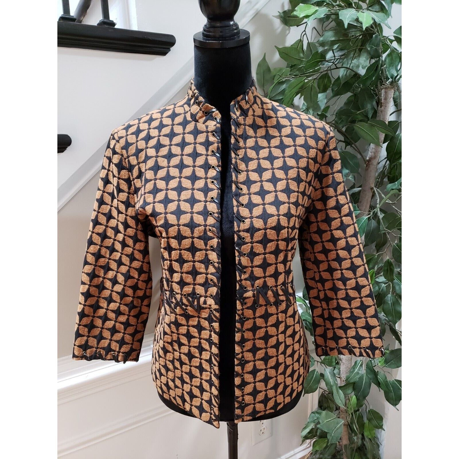 Other Multiples Floral Lined Long Sleeve Open Front Blazer Size M Size M / US 6-8 / IT 42-44 - 1 Thumbnail