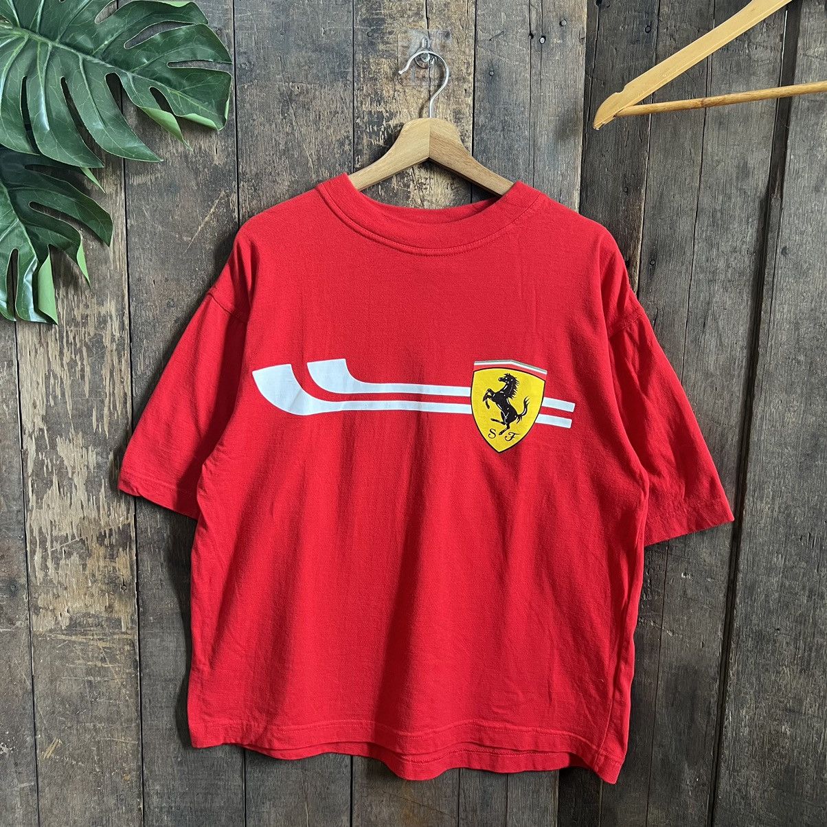 Vintage Ferrari 95 Racing Tshirt