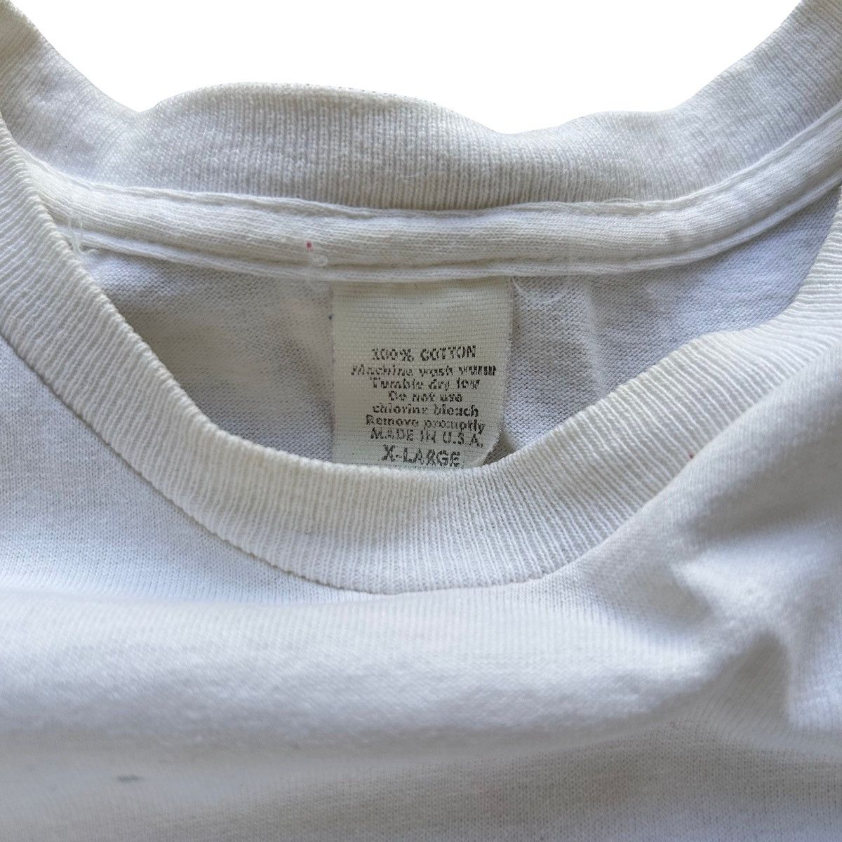Band Tees Vintage Shit Happens Duck Shirt Made in USA Size XL Size US XL / EU 56 / 4 - 4 Thumbnail