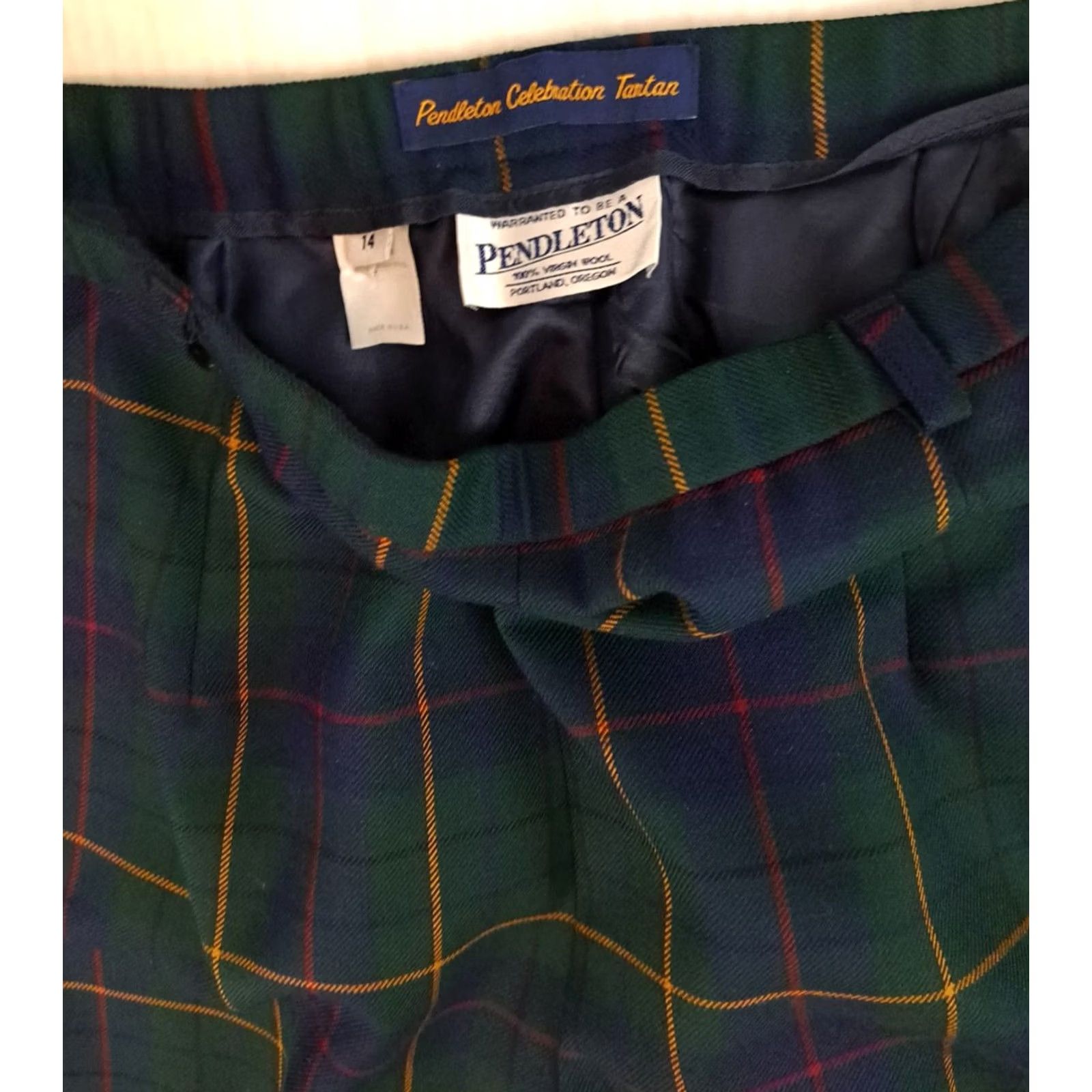 Pendleton VINTAGE Pendleton Wool Pants size 14 Green Tartan Plaid Golf USA Woman Size 36" / US 14 / IT 50 - 5 Thumbnail