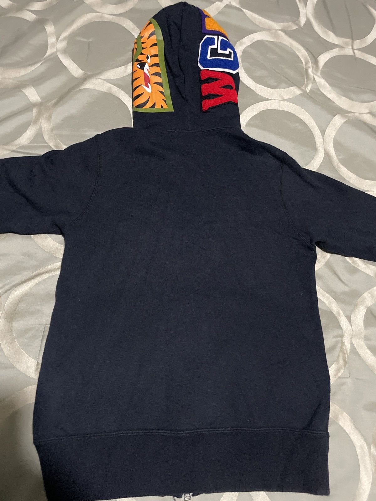 Bape Bape navy blue shark hoodie S Size US S / EU 44-46 / 1 - 2 Thumbnail