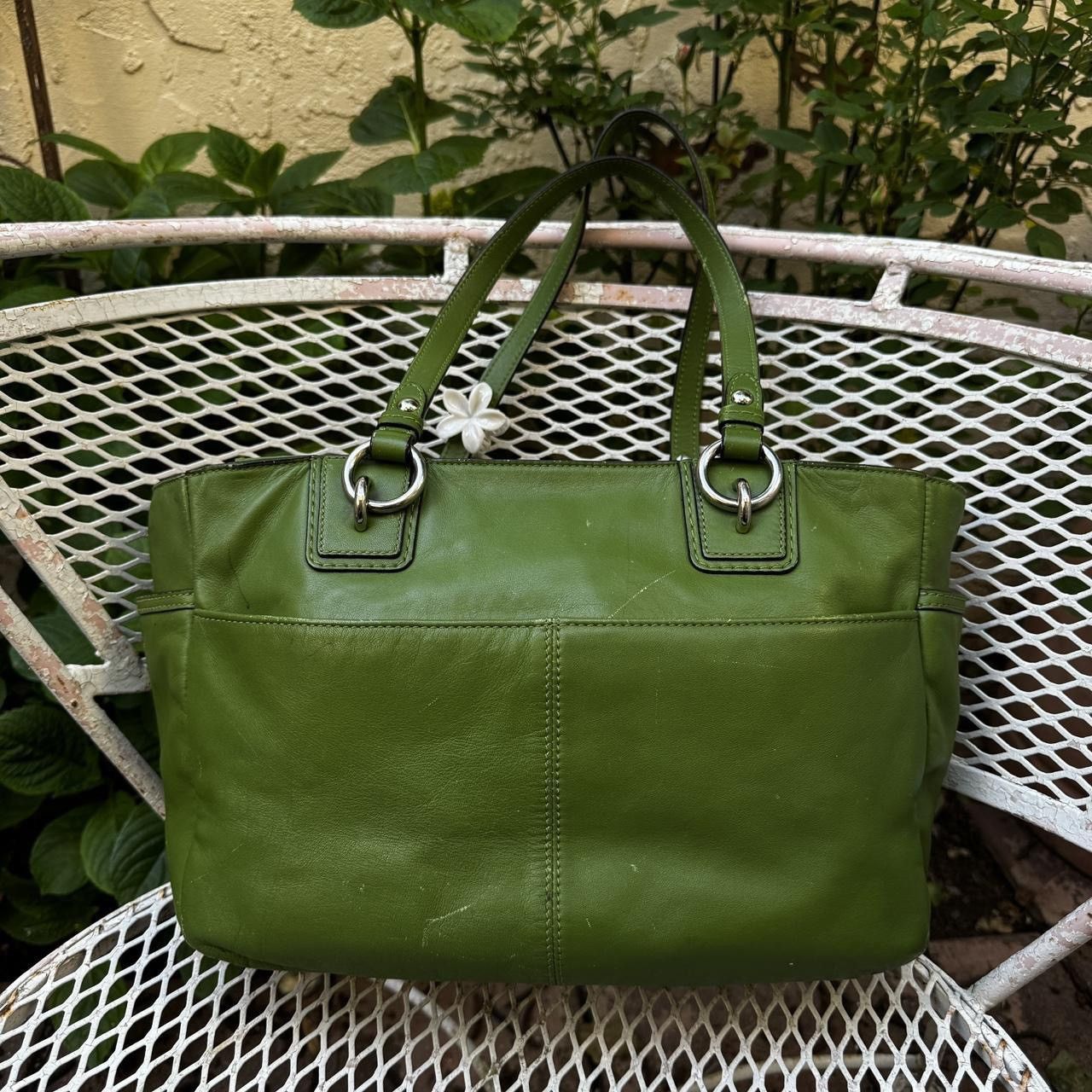 Coach Coach Green Leather Tote with Zipper Pockets Size ONE SIZE - 2 Thumbnail