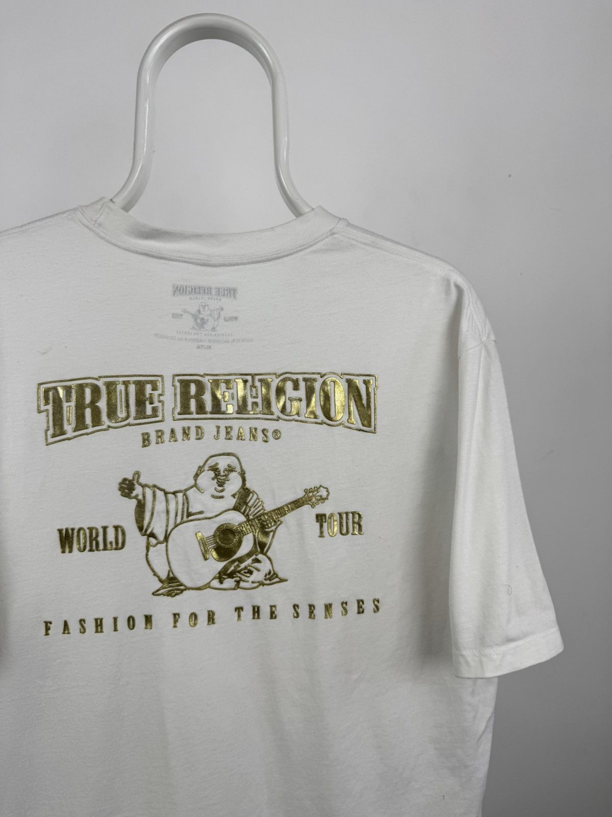 True Religion True Religion Gold Big Logo Tee Shirt Size US XL / EU 56 / 4 - 1 Thumbnail