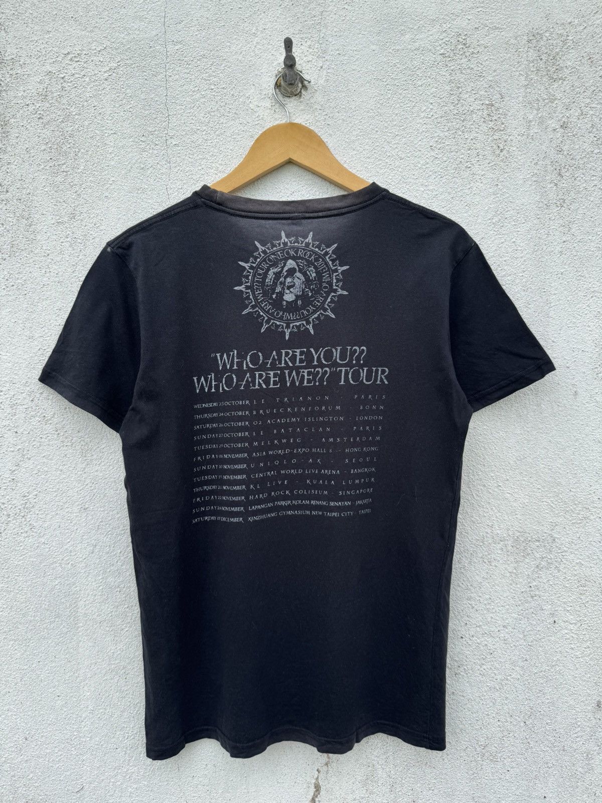 Japanese Brand One Ok Rock “Who are you, Who are we” Tour Shirt Size US L / EU 52-54 / 3 - 2 Thumbnail