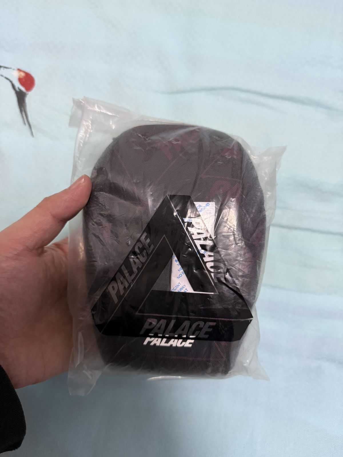 Palace Palace sling sack small bag fig red tri ferg Size ONE SIZE - 3 Thumbnail
