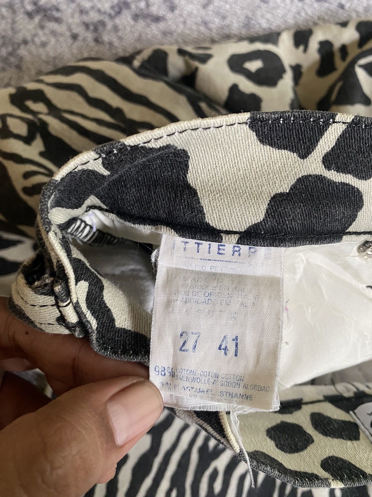 Dolce & Gabbana Dolce & Gabbana J&ans zebra pattern pants Size US 27 - 9 Thumbnail